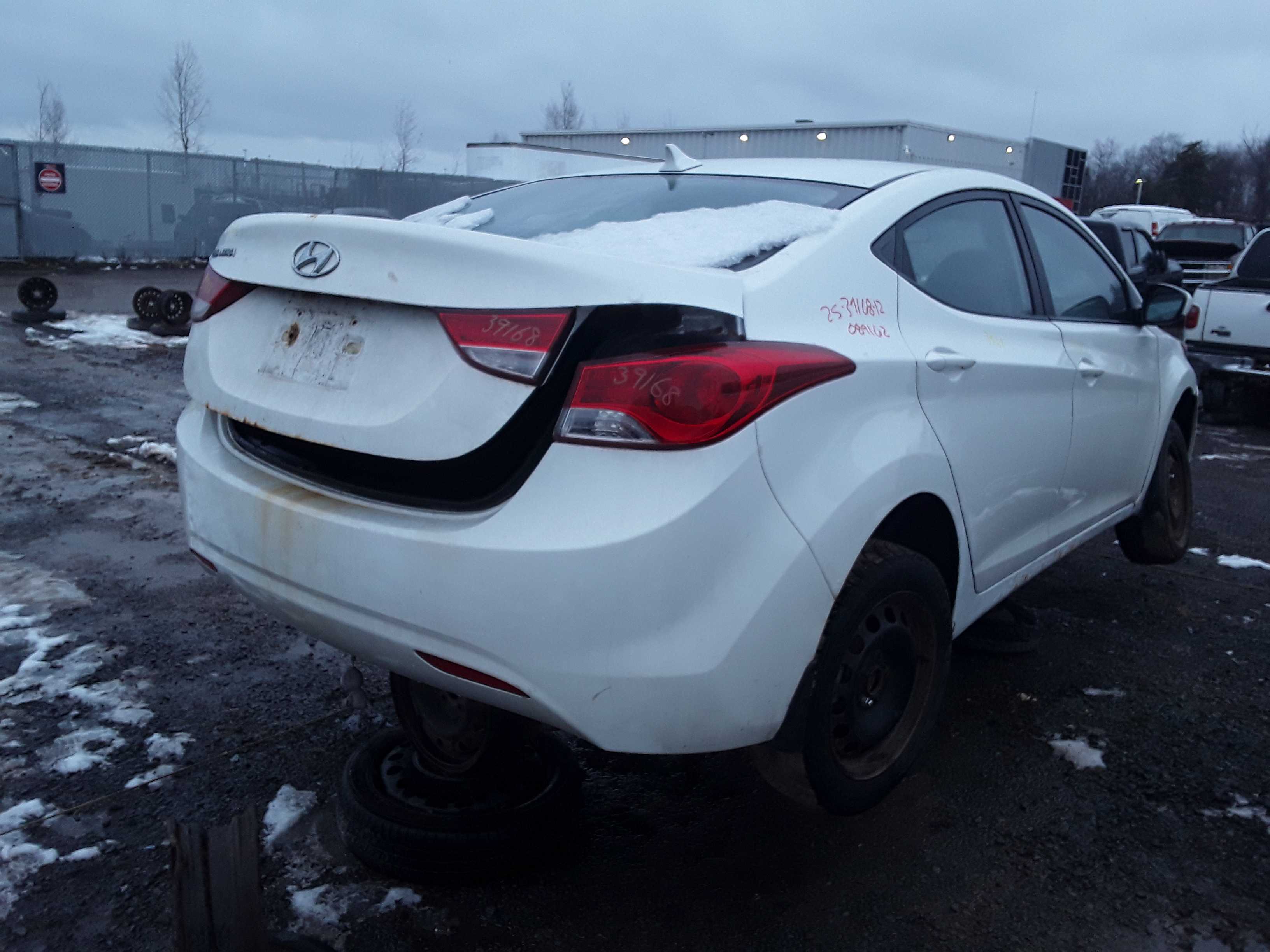 HYUNDAI ELANTRA 2012