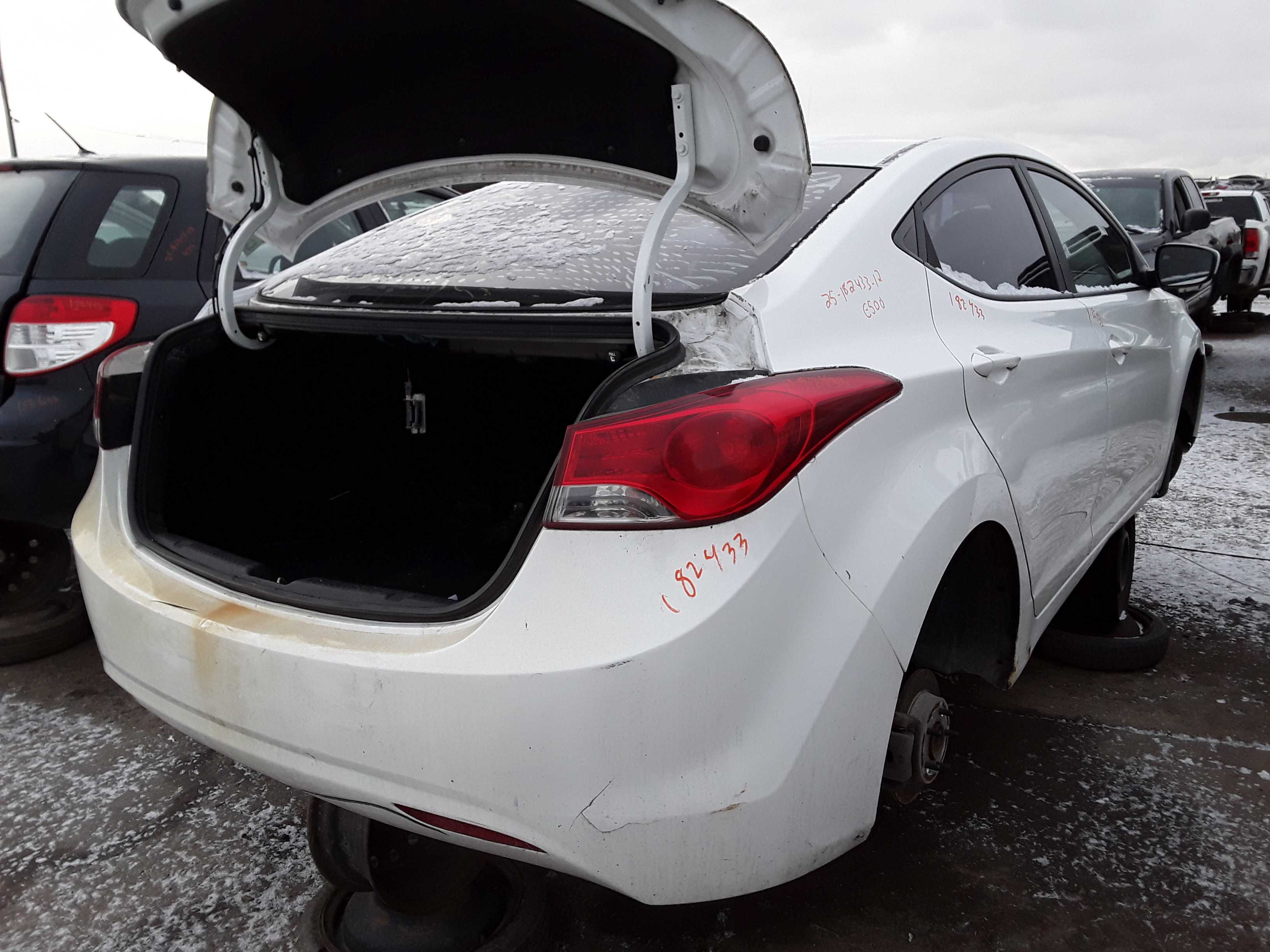 HYUNDAI ELANTRA 2012