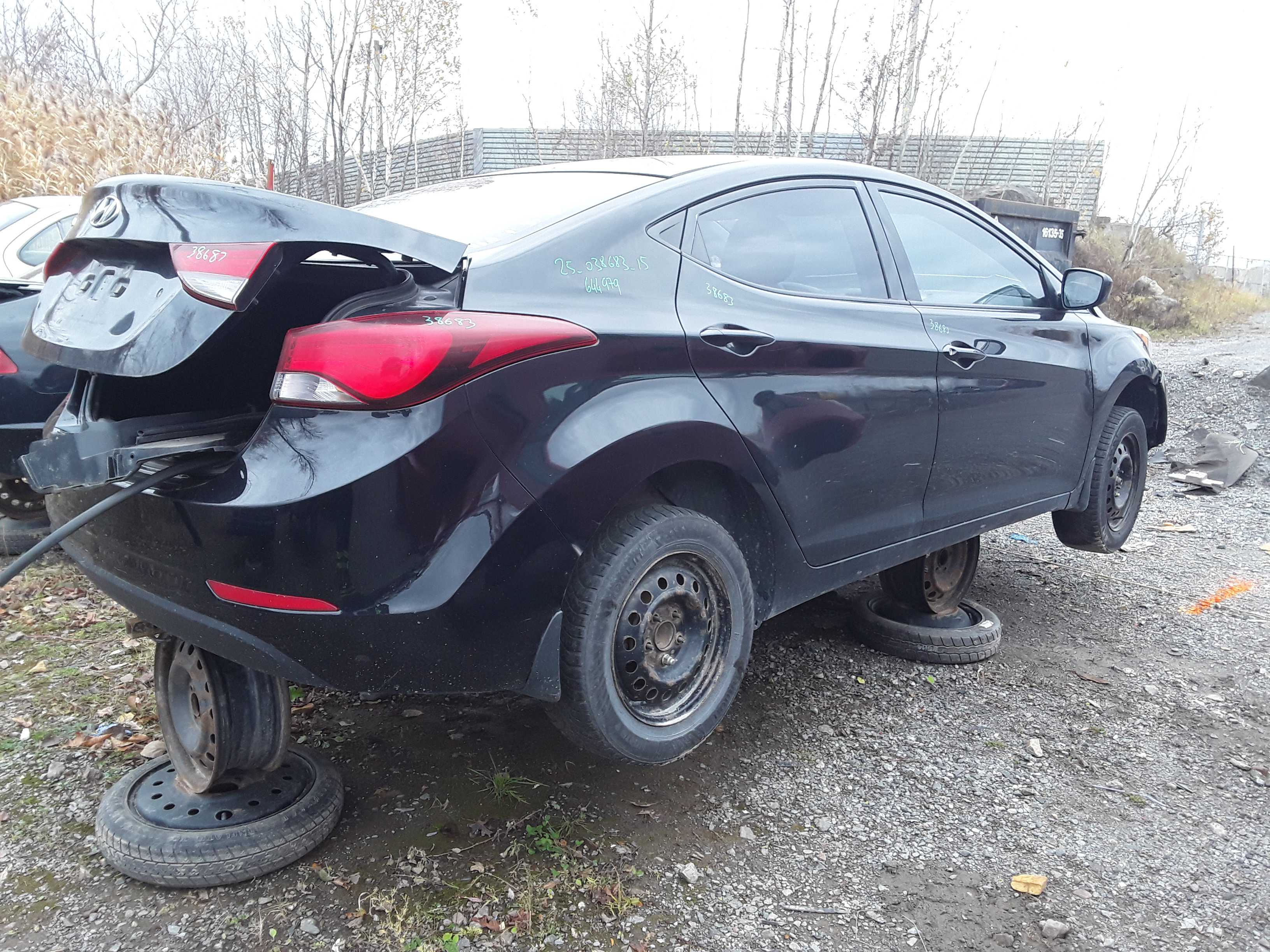 HYUNDAI ELANTRA 2015