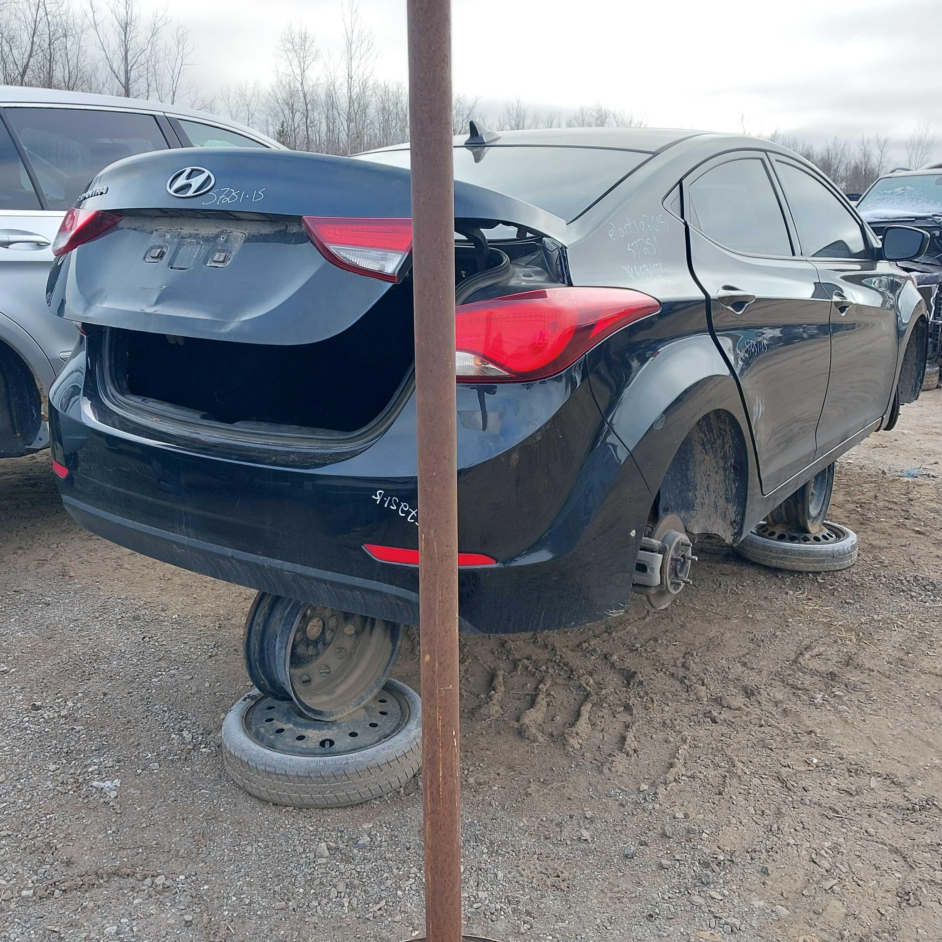 HYUNDAI ELANTRA 2015