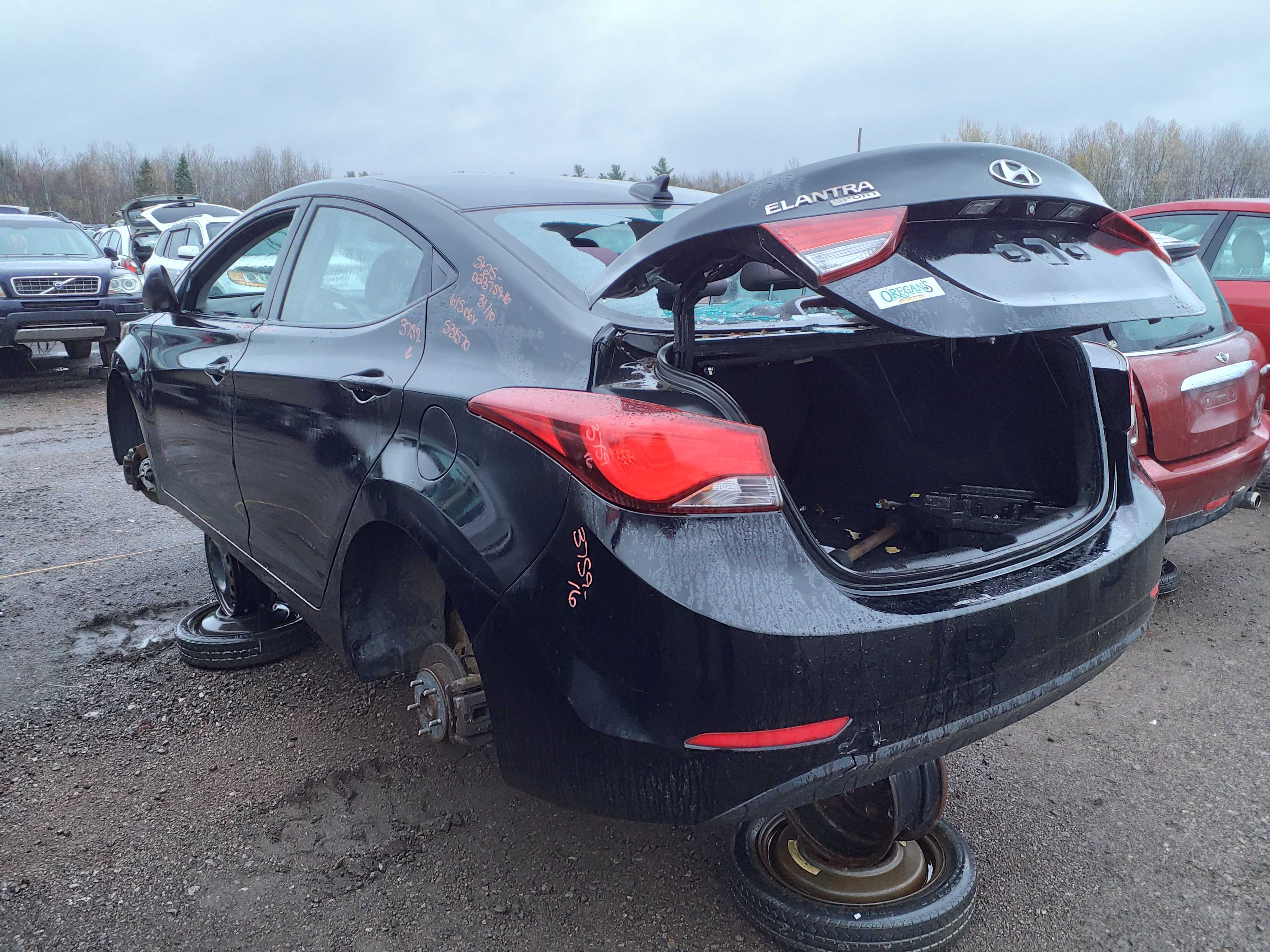 HYUNDAI ELANTRA 2016