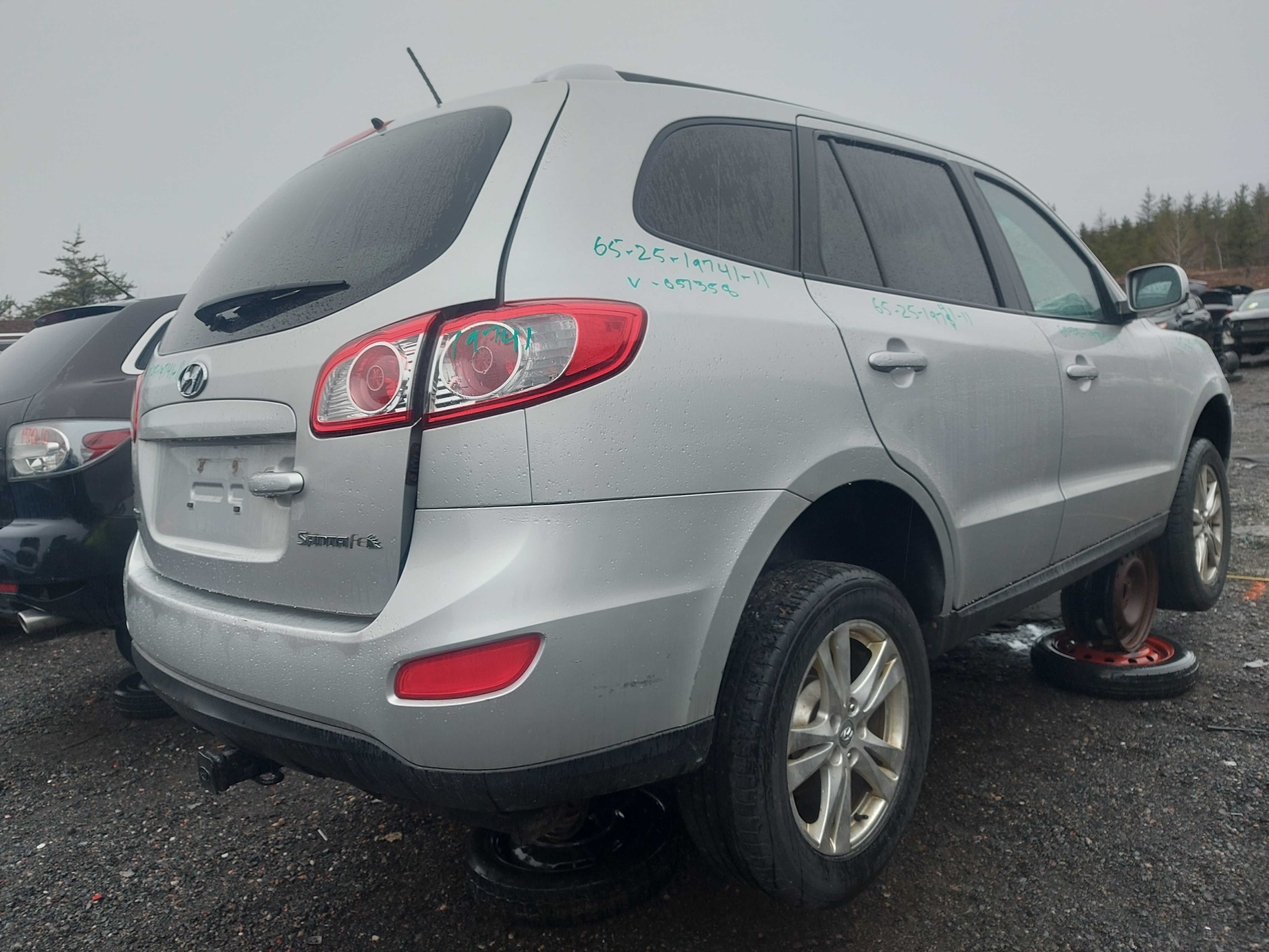 HYUNDAI SANTA FE 2011