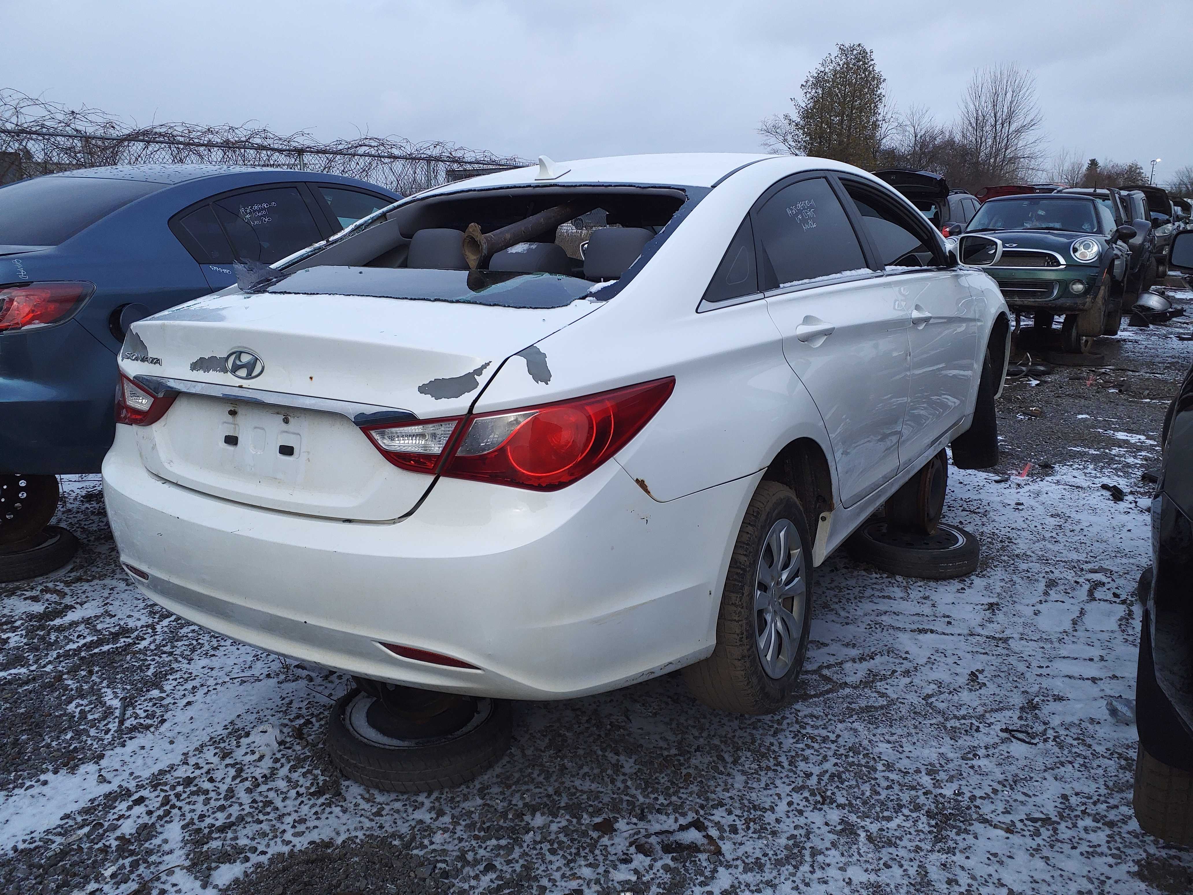HYUNDAI SONATA 2011