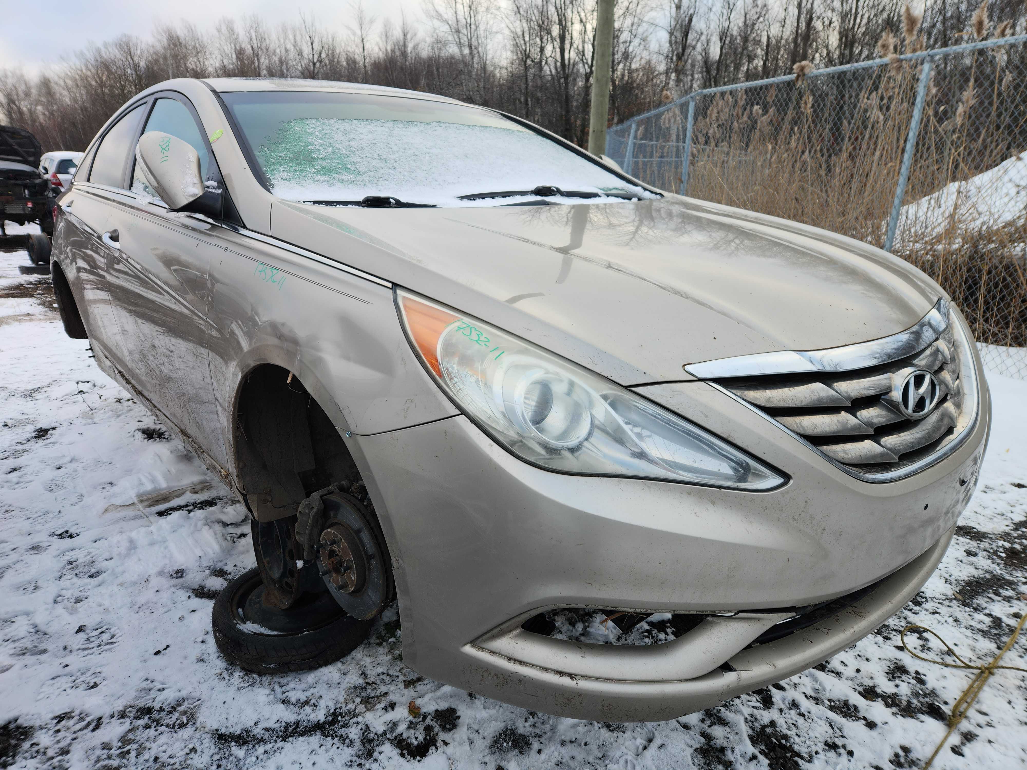 HYUNDAI SONATA 2011