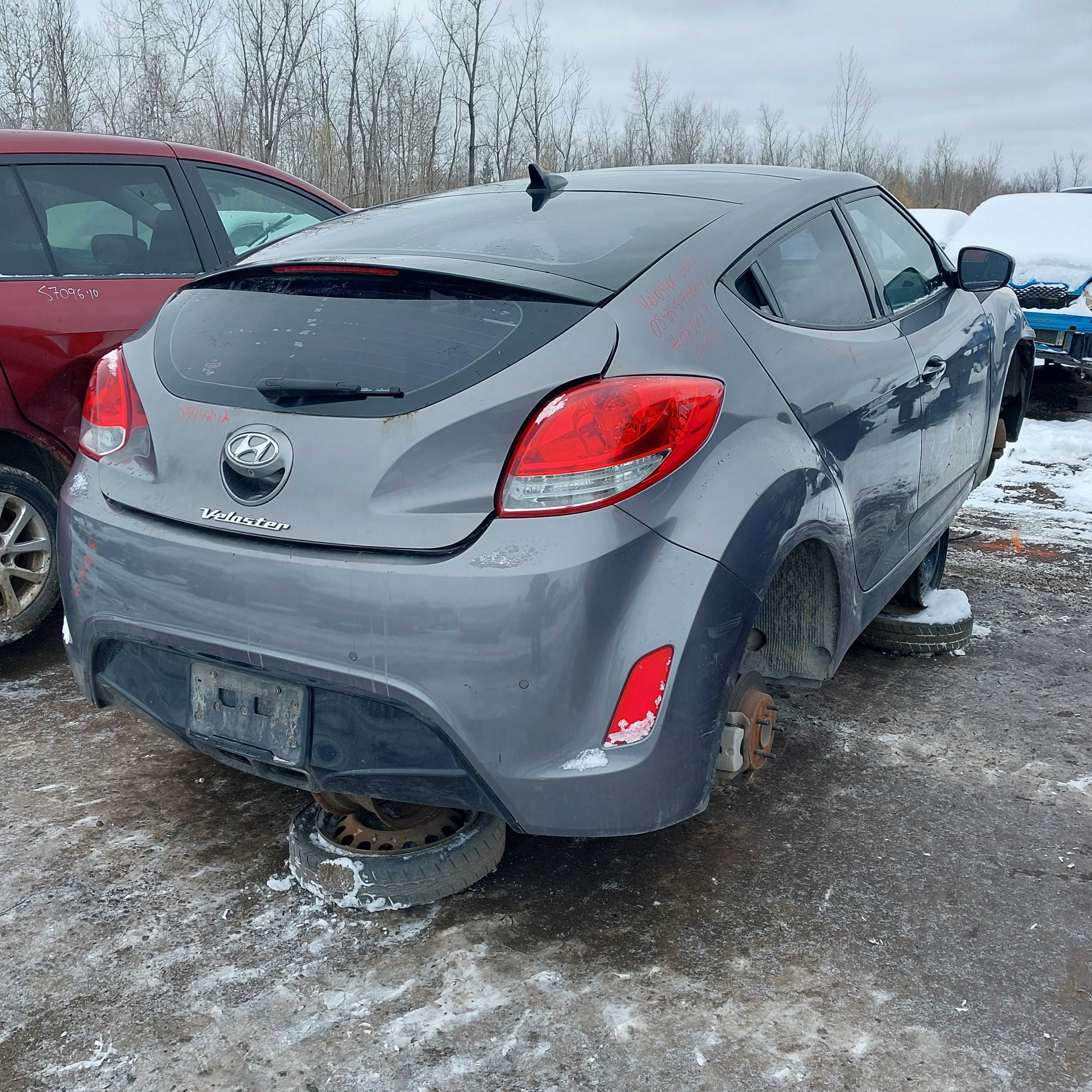 HYUNDAI VELOSTER 2012