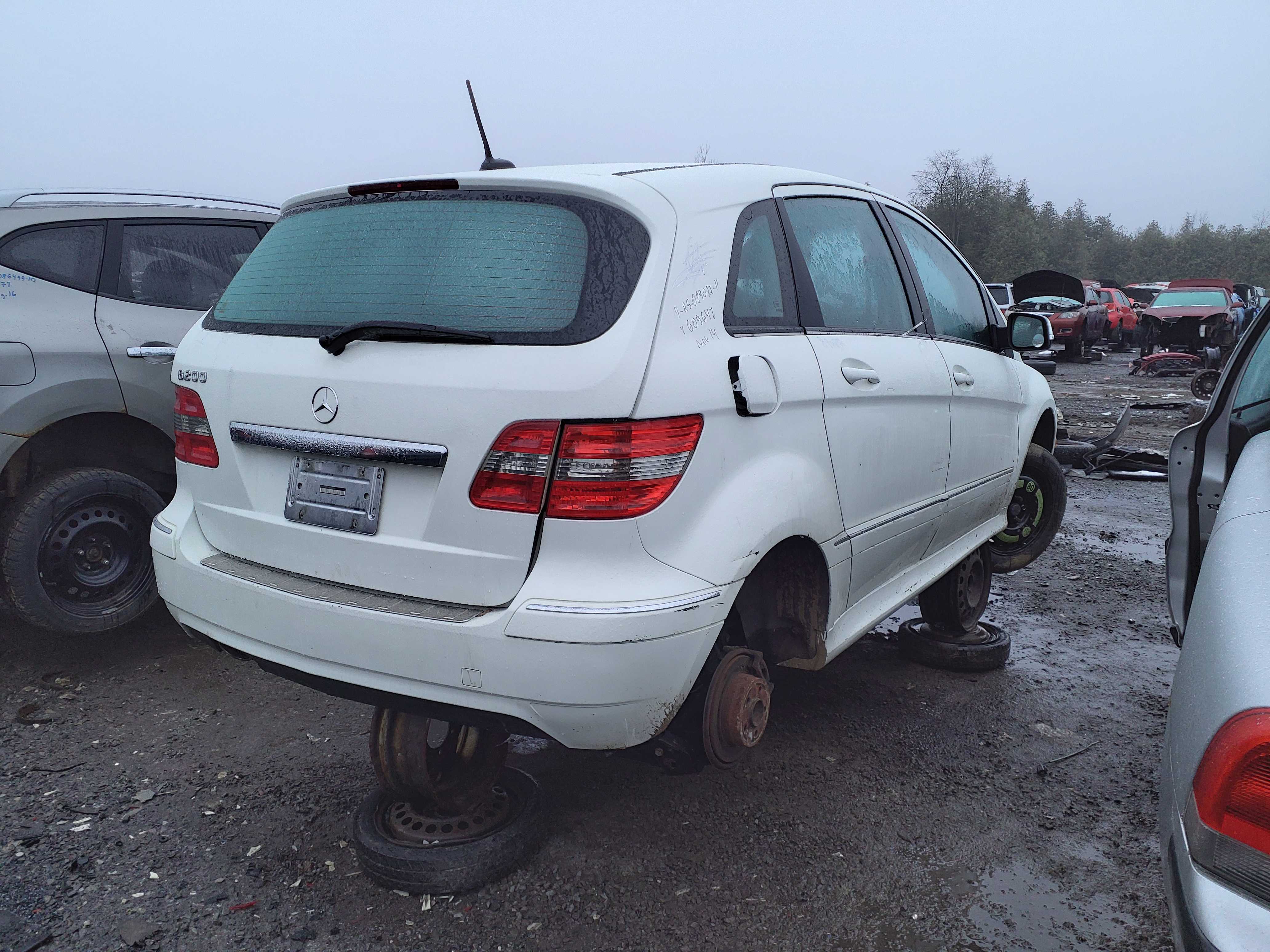 MERCEDES-BENZ B-CLASS 2011