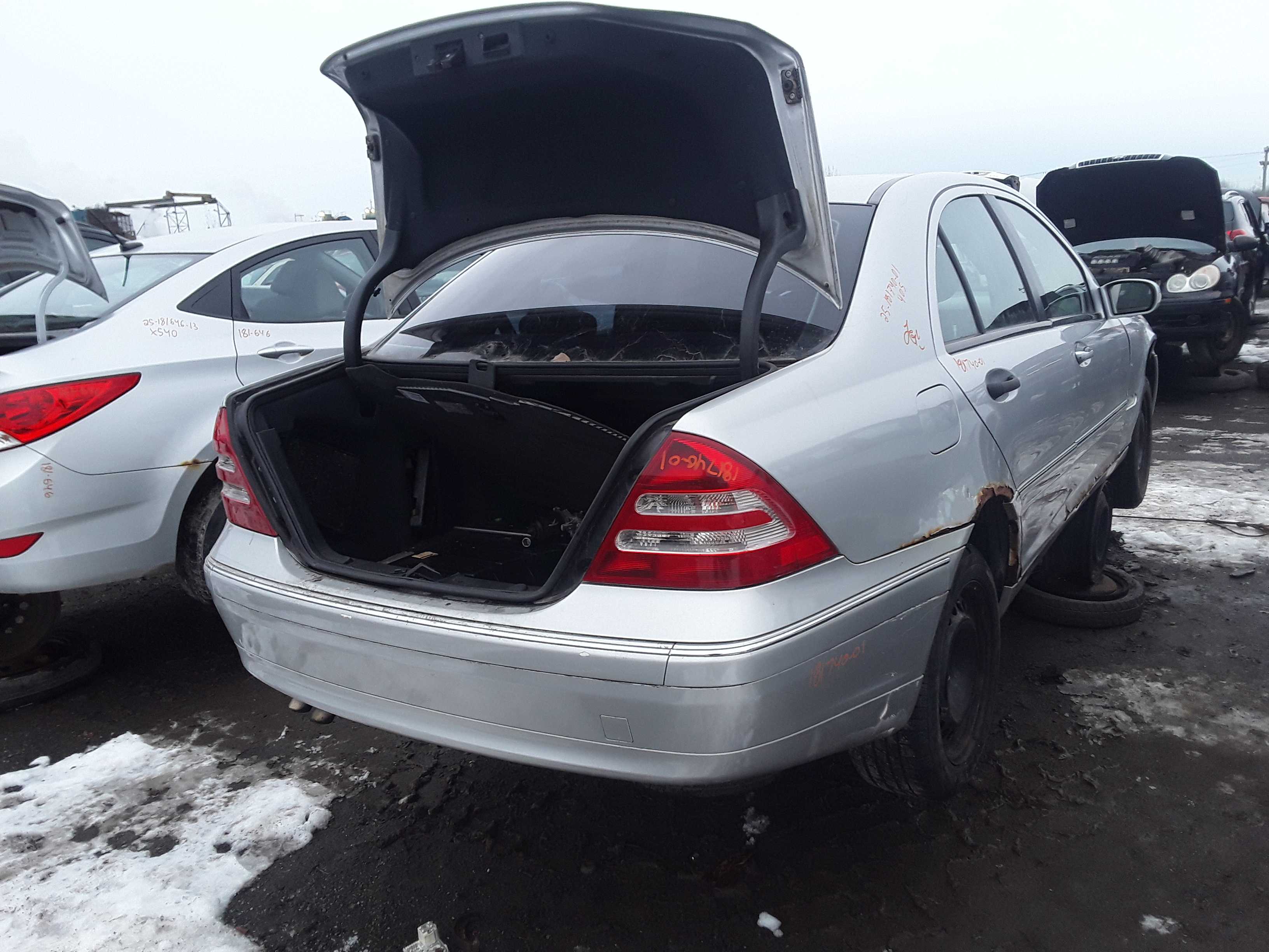 MERCEDES-BENZ C-CLASS 2001