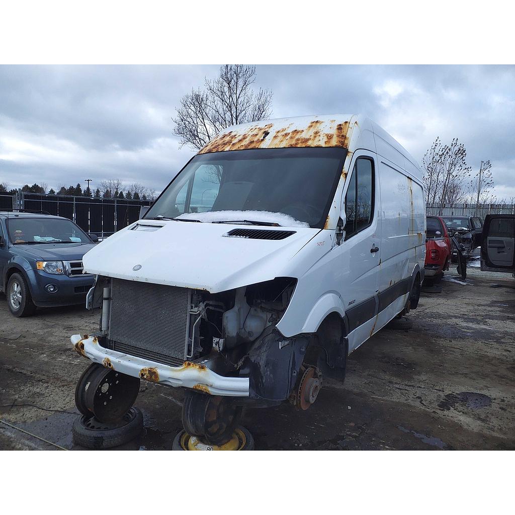 MERCEDES-BENZ SPRINTER CARGO VANS 2014