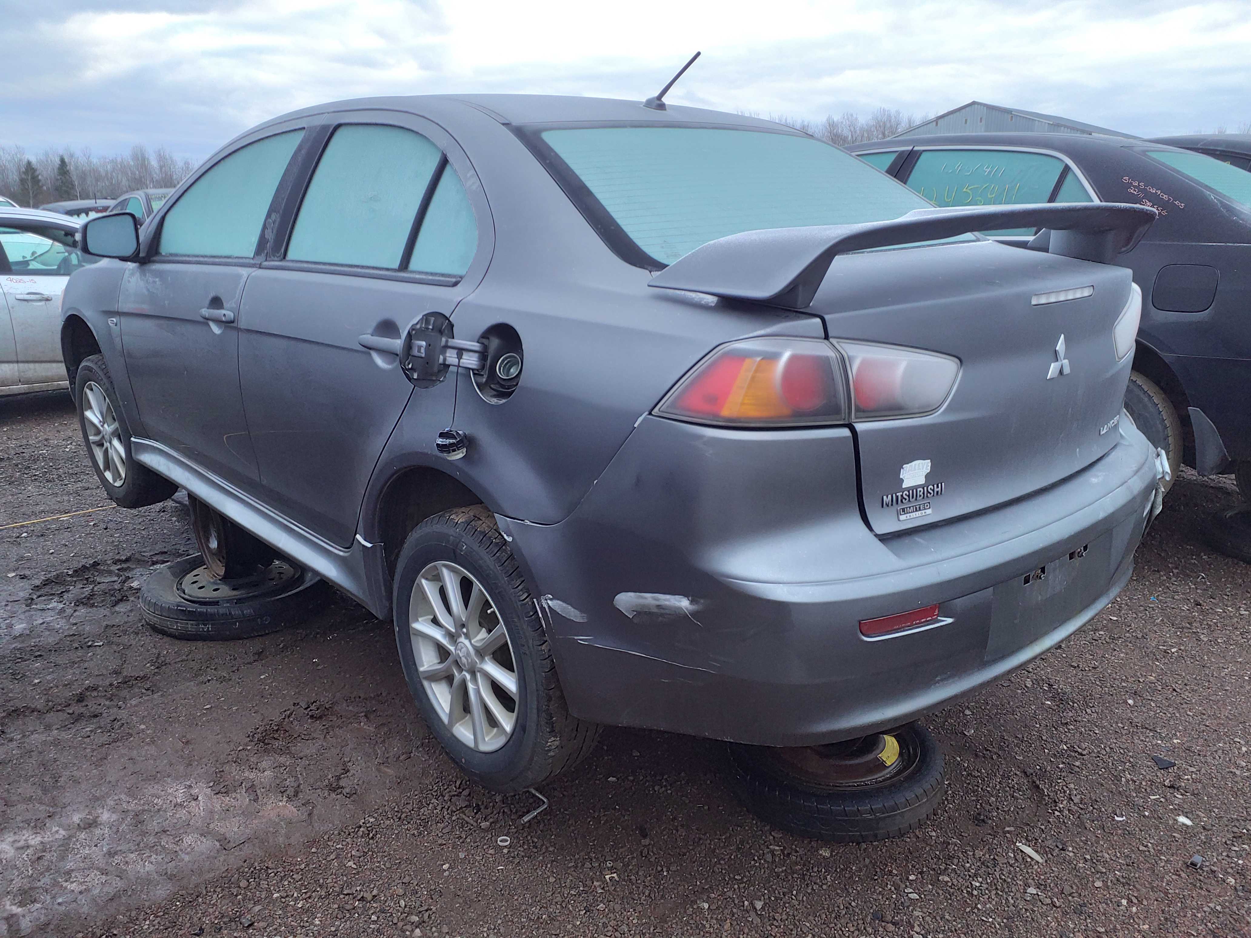 MITSUBISHI LANCER 2015