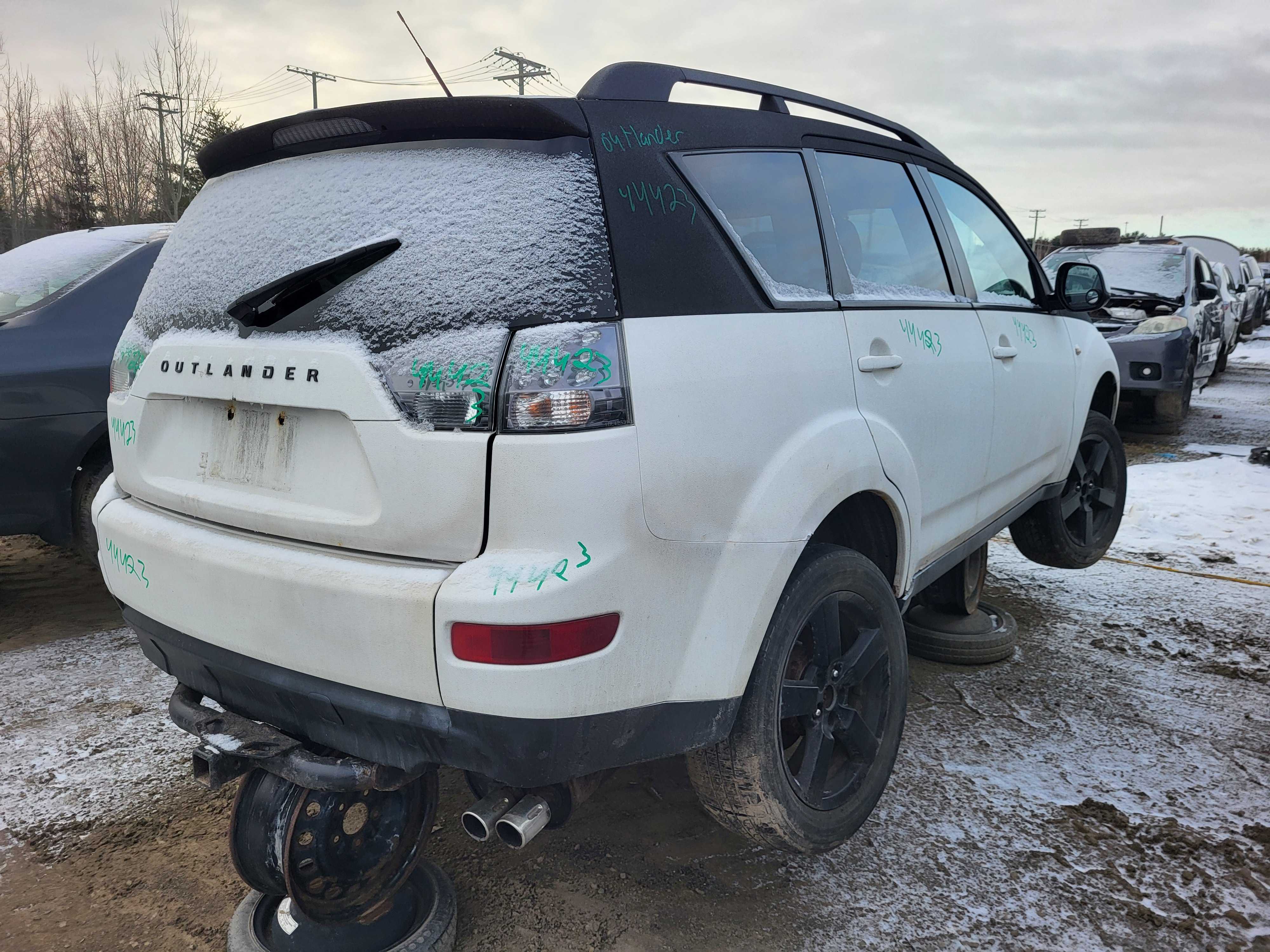 MITSUBISHI OUTLANDER 2008