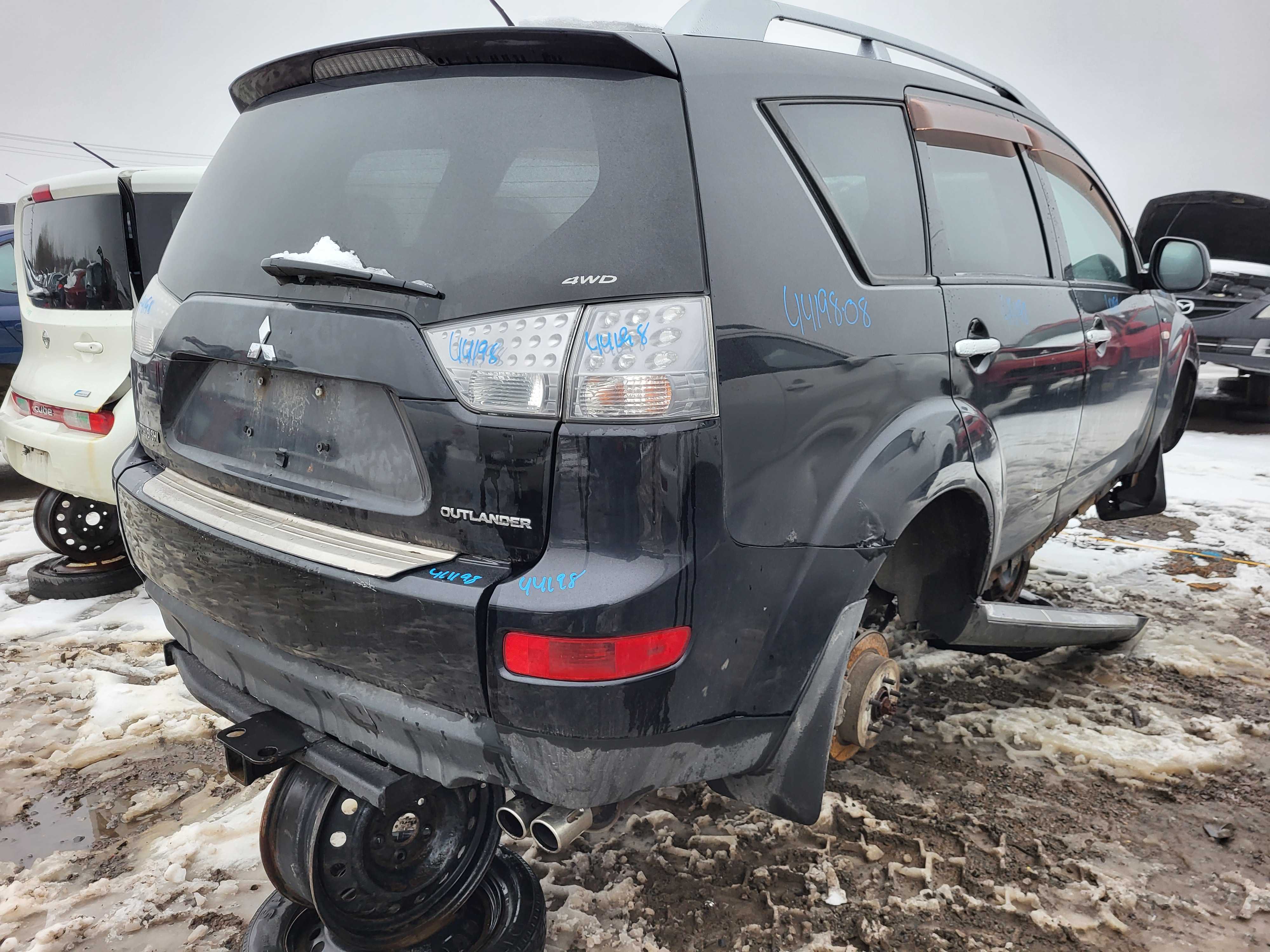 MITSUBISHI OUTLANDER 2008