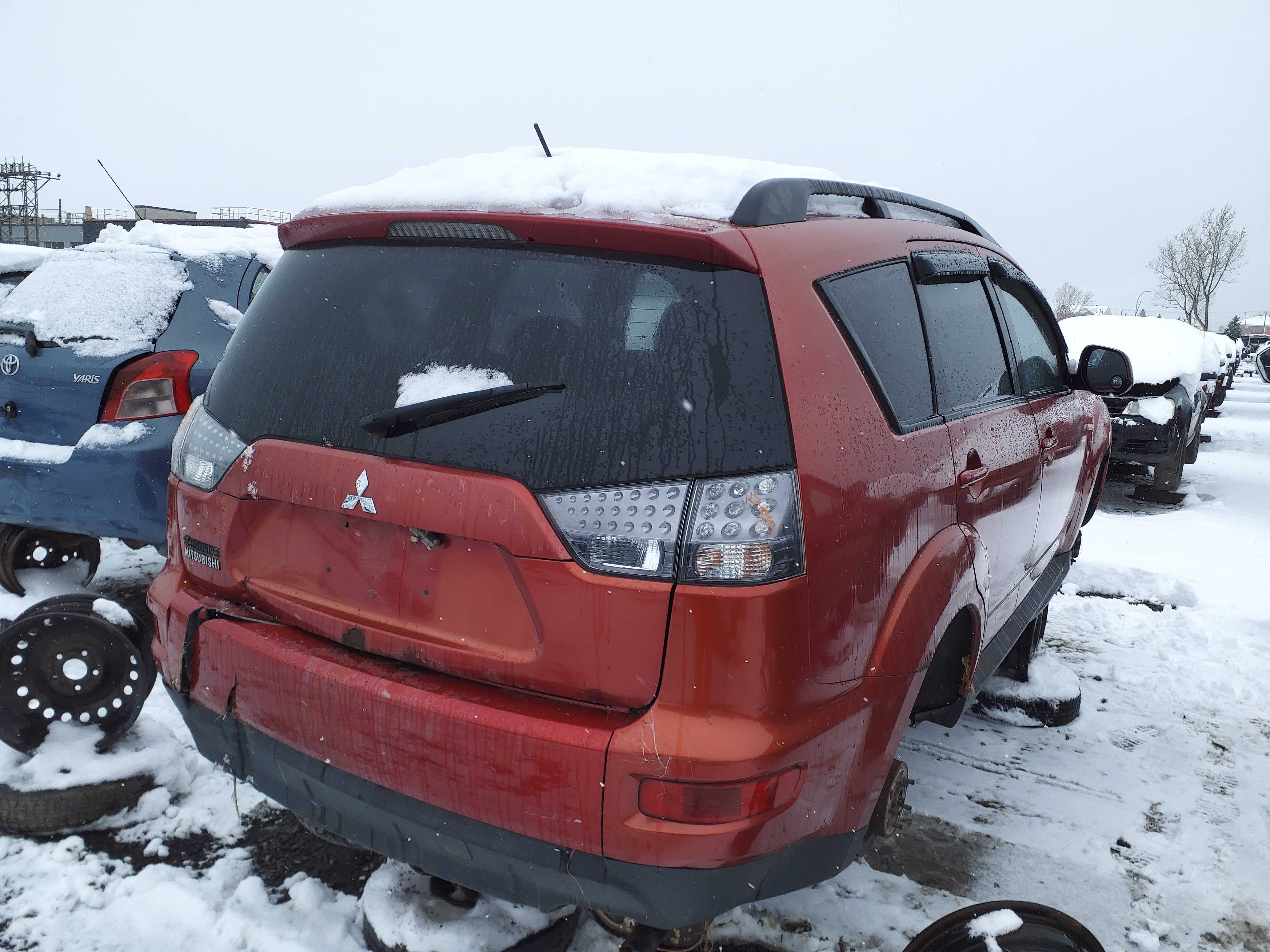 MITSUBISHI OUTLANDER 2010