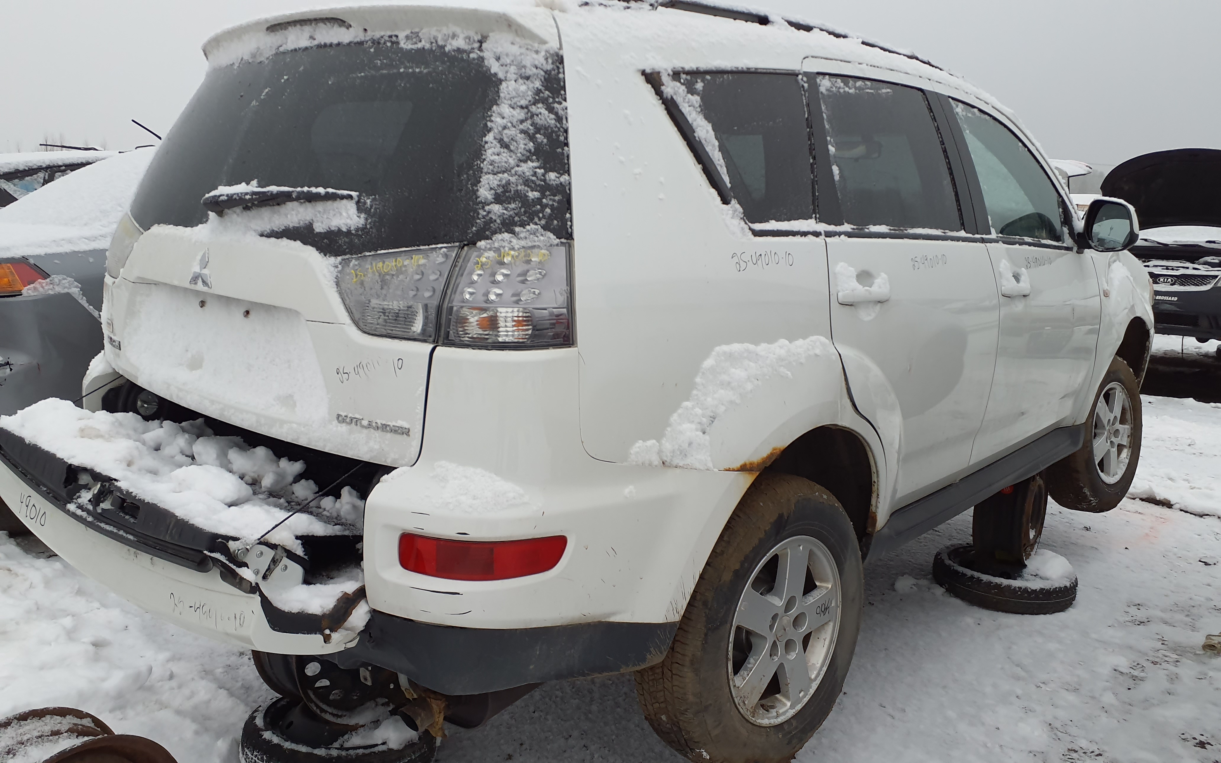 MITSUBISHI OUTLANDER 2010