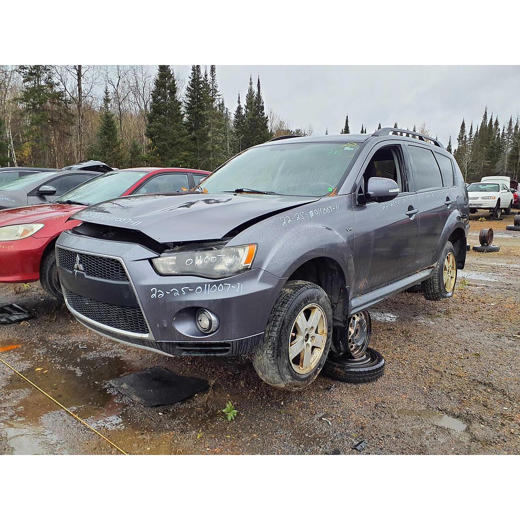 MITSUBISHI OUTLANDER 2011