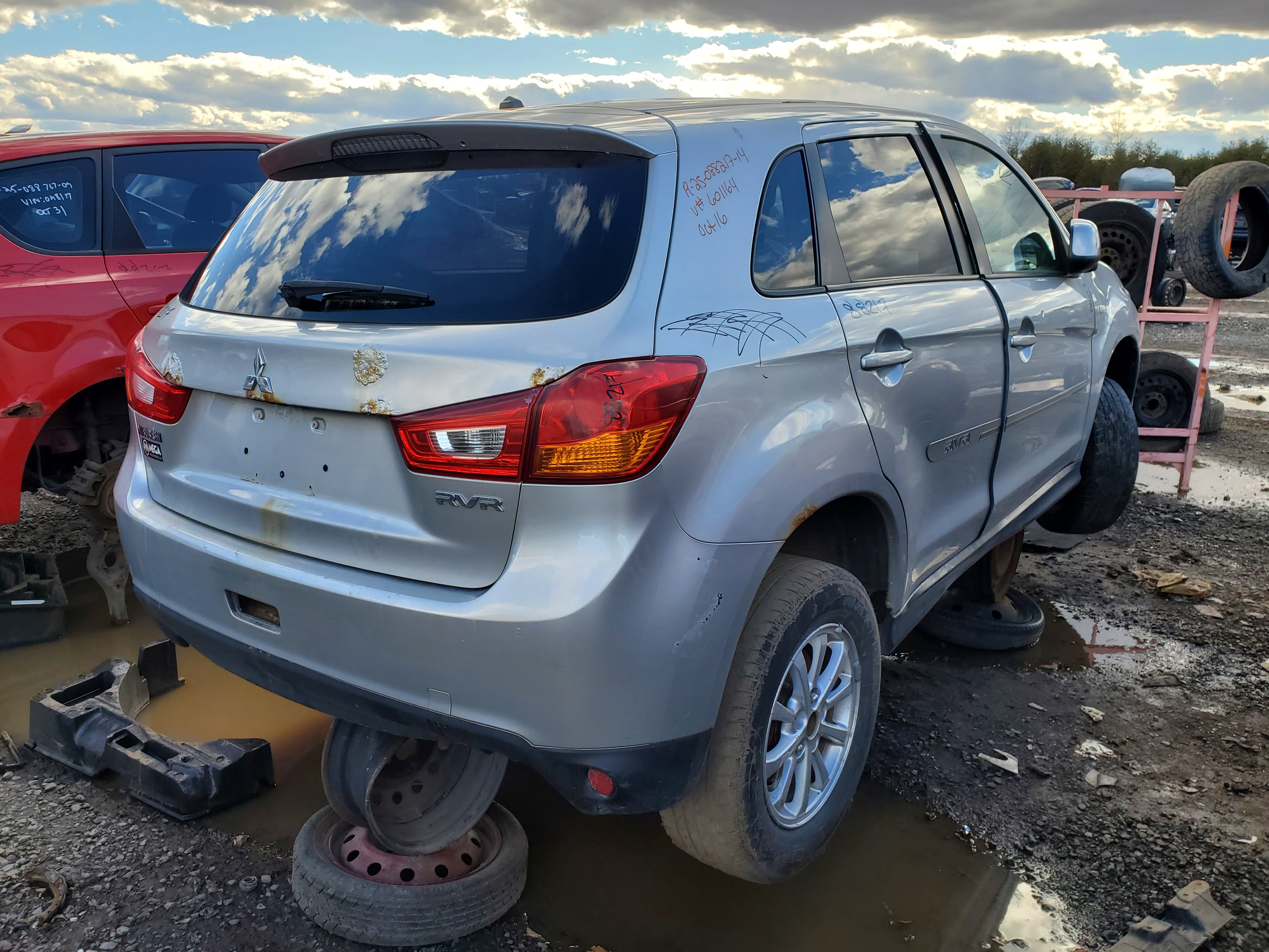 MITSUBISHI RVR 2014