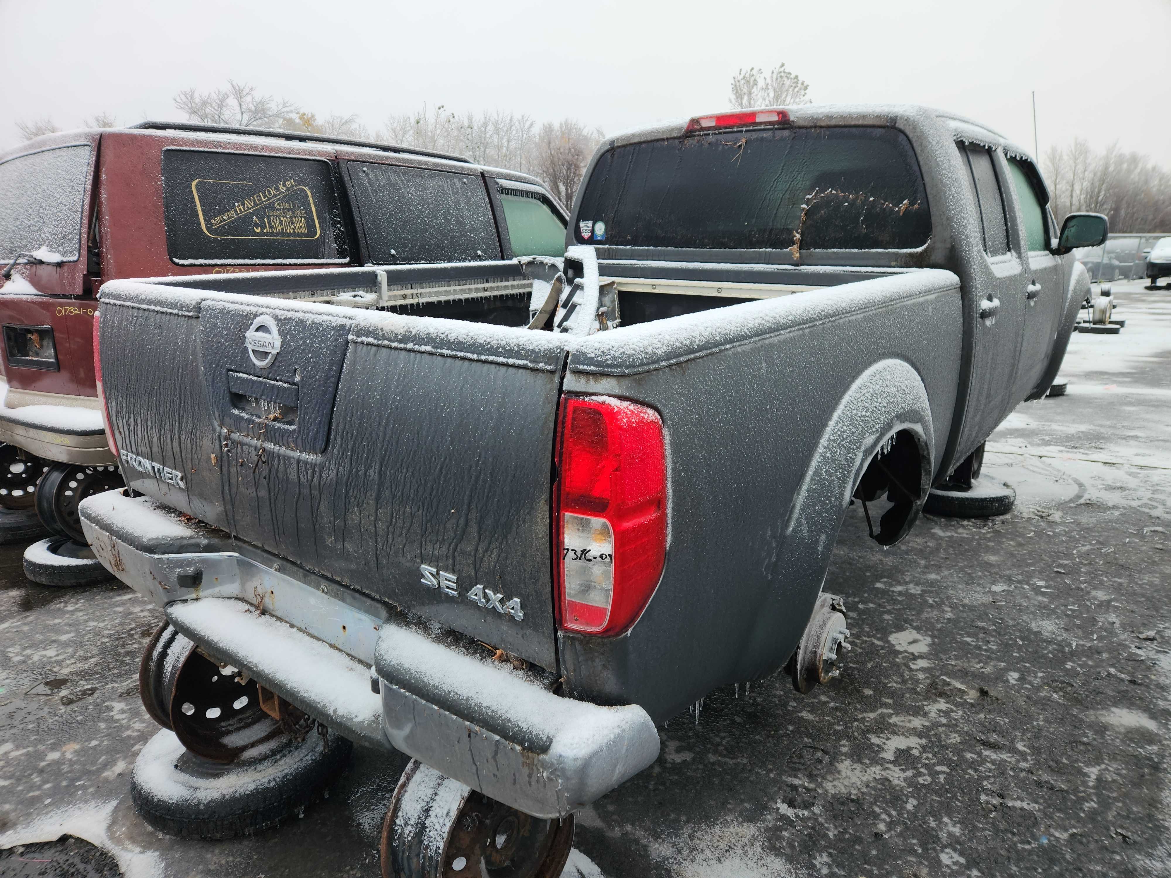 NISSAN FRONTIER 2009