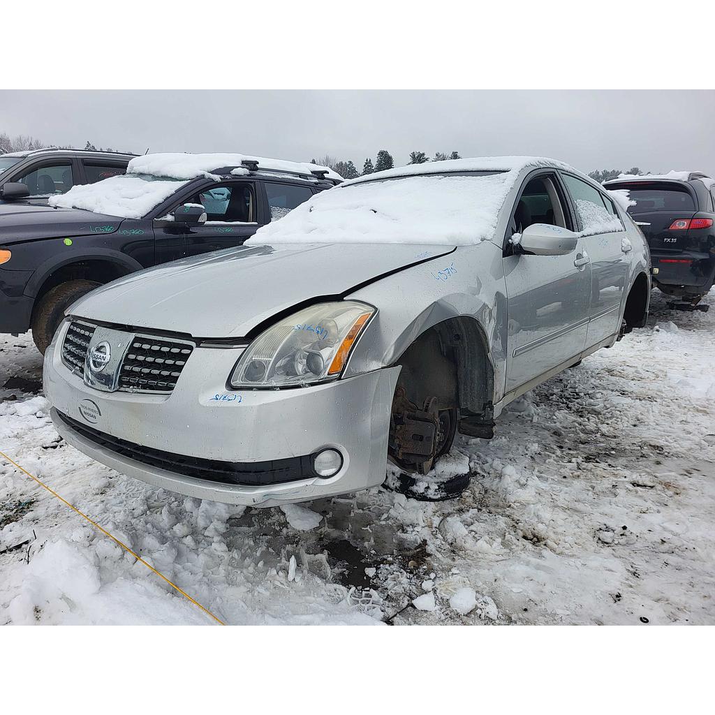NISSAN MAXIMA 2004