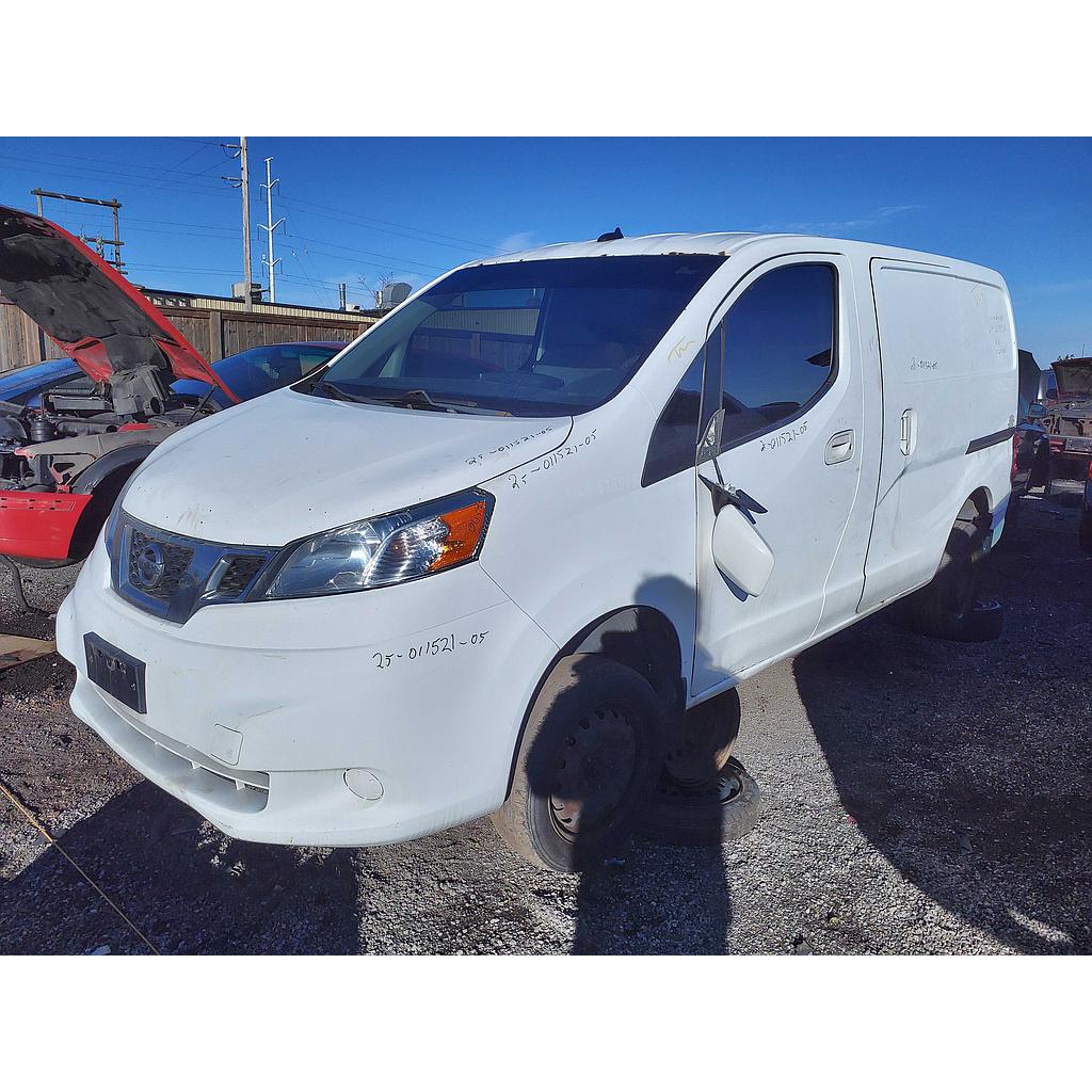 NISSAN NV 2014