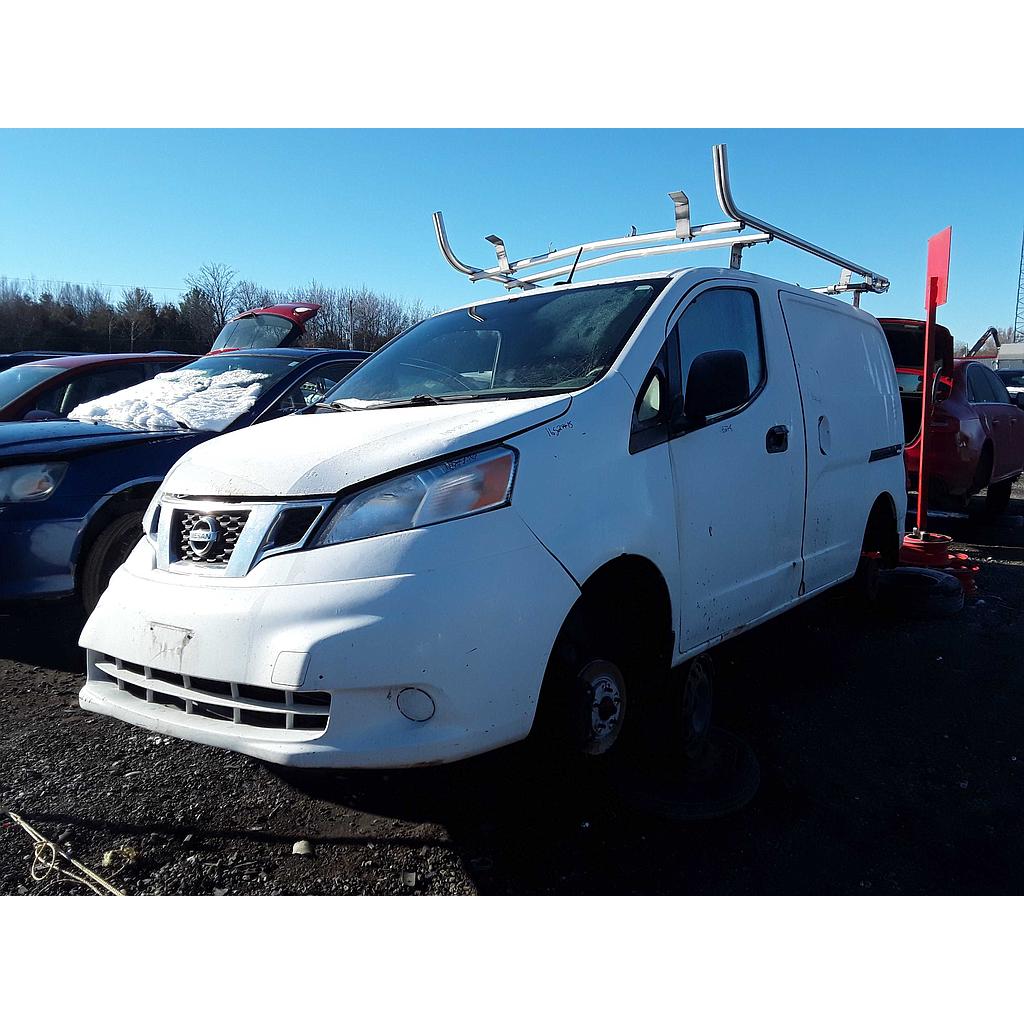 NISSAN NV 2015