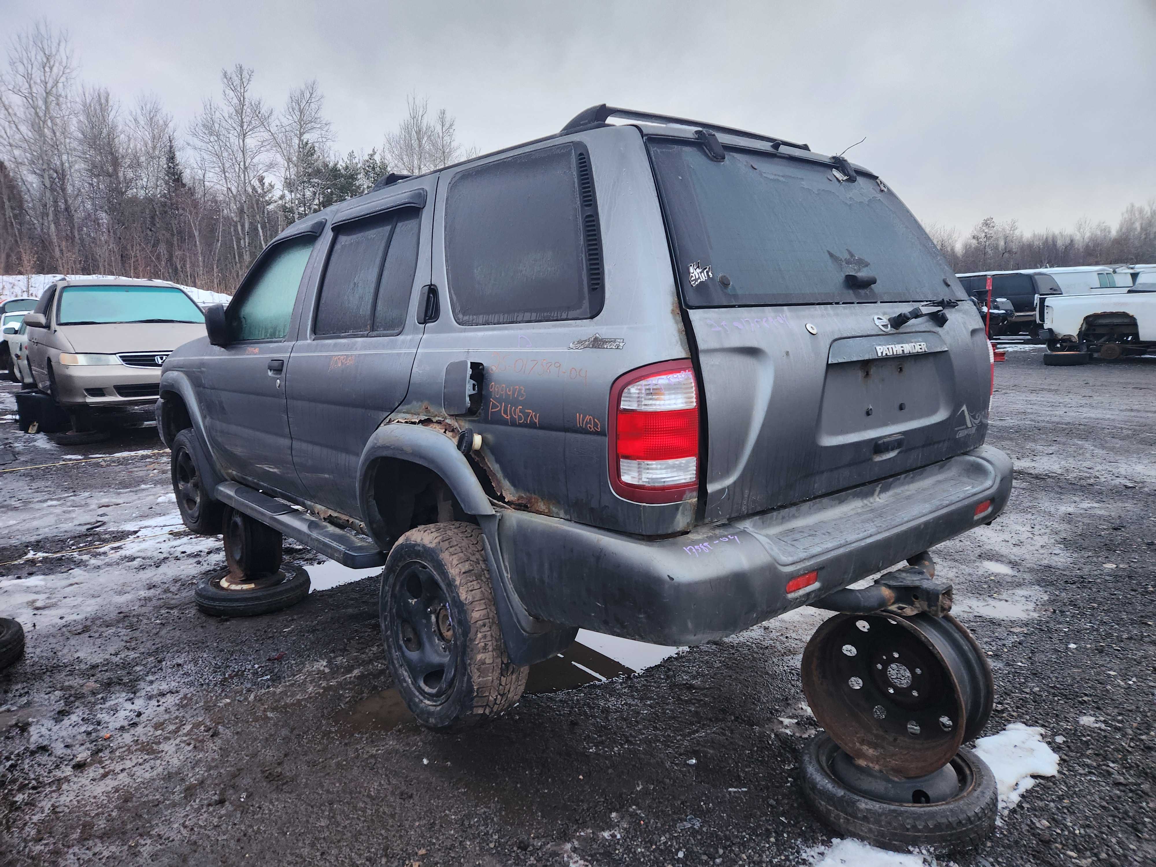 NISSAN PATHFINDER 2004