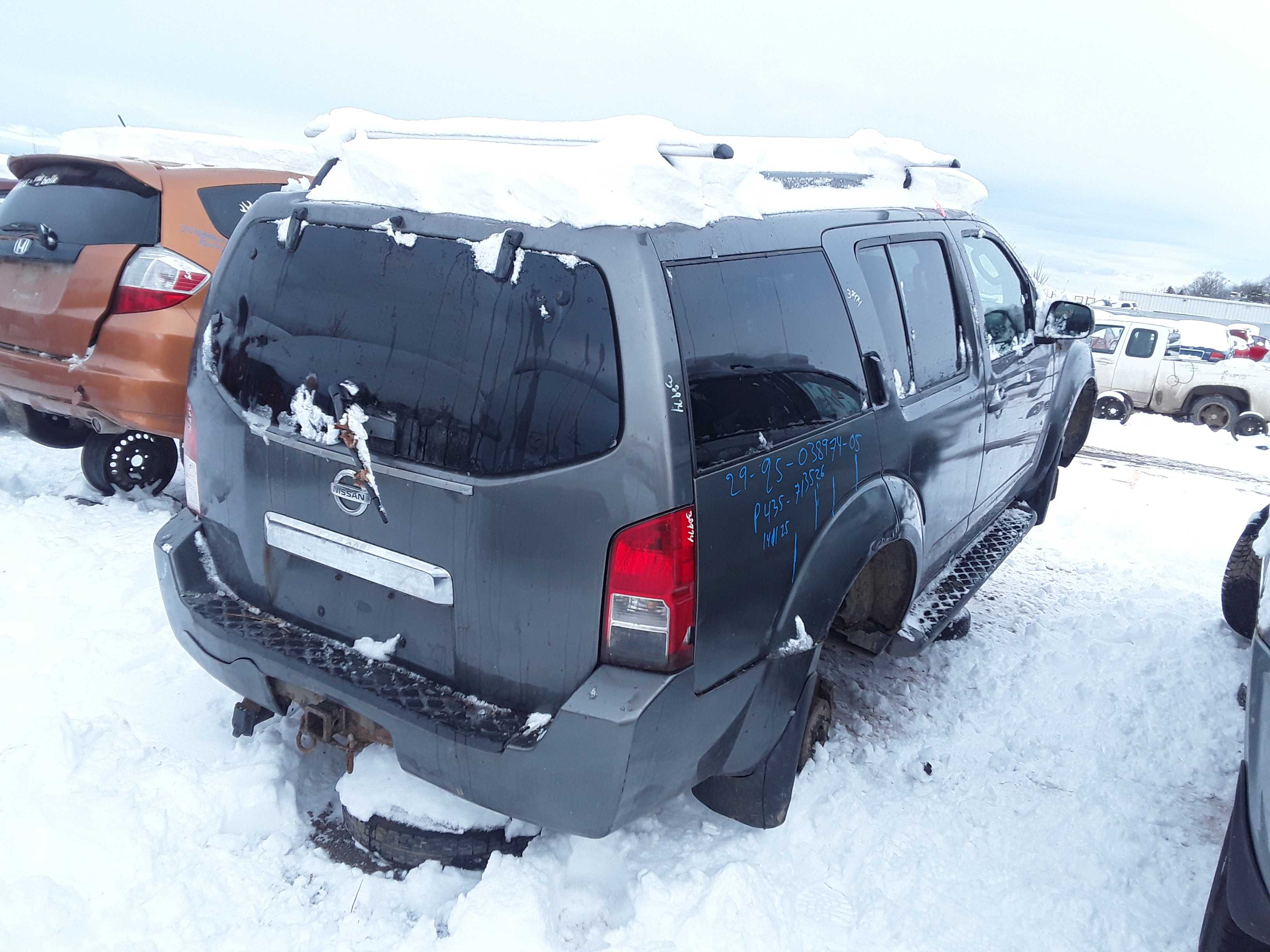 NISSAN PATHFINDER 2005