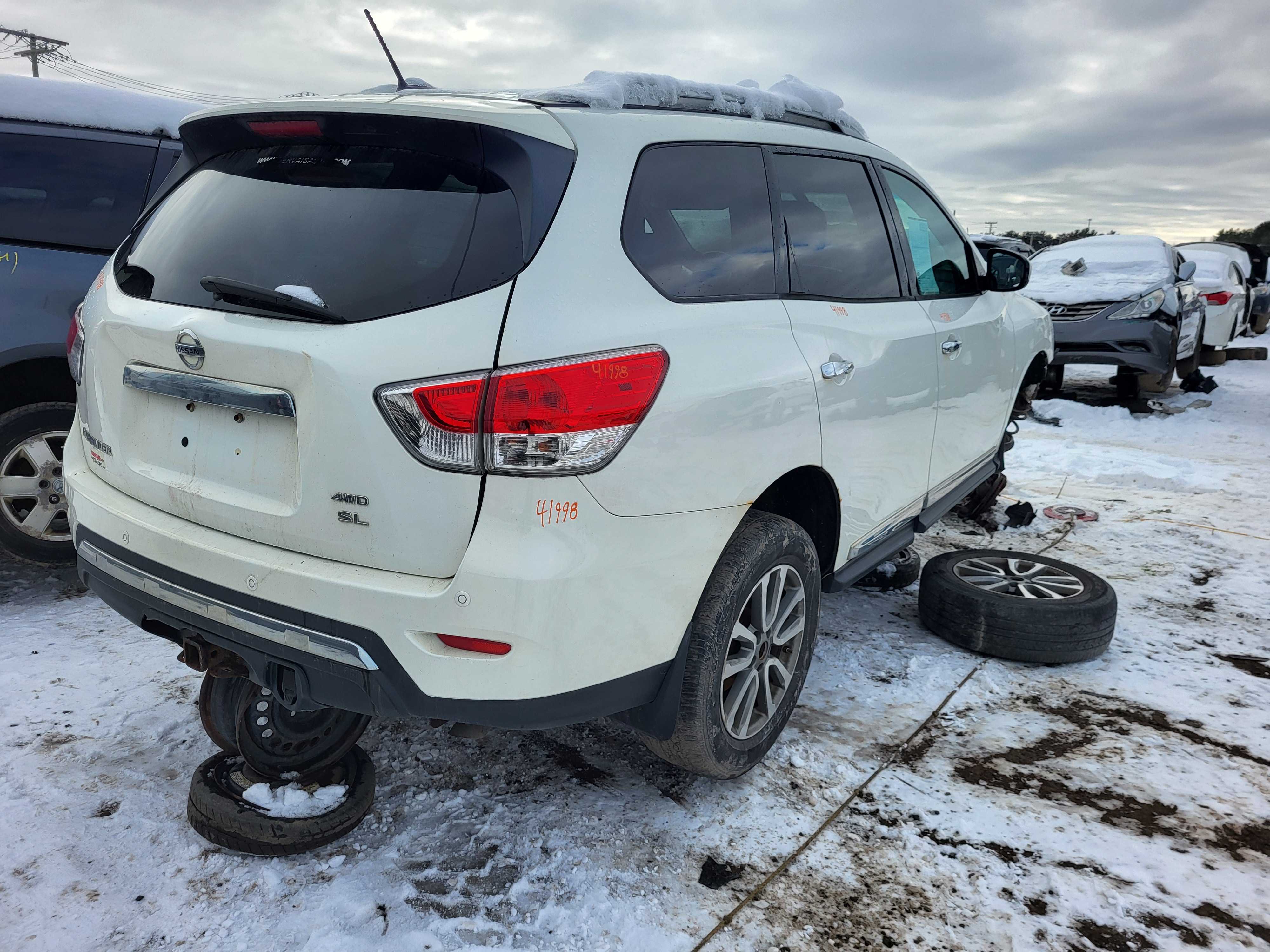 NISSAN PATHFINDER 2014