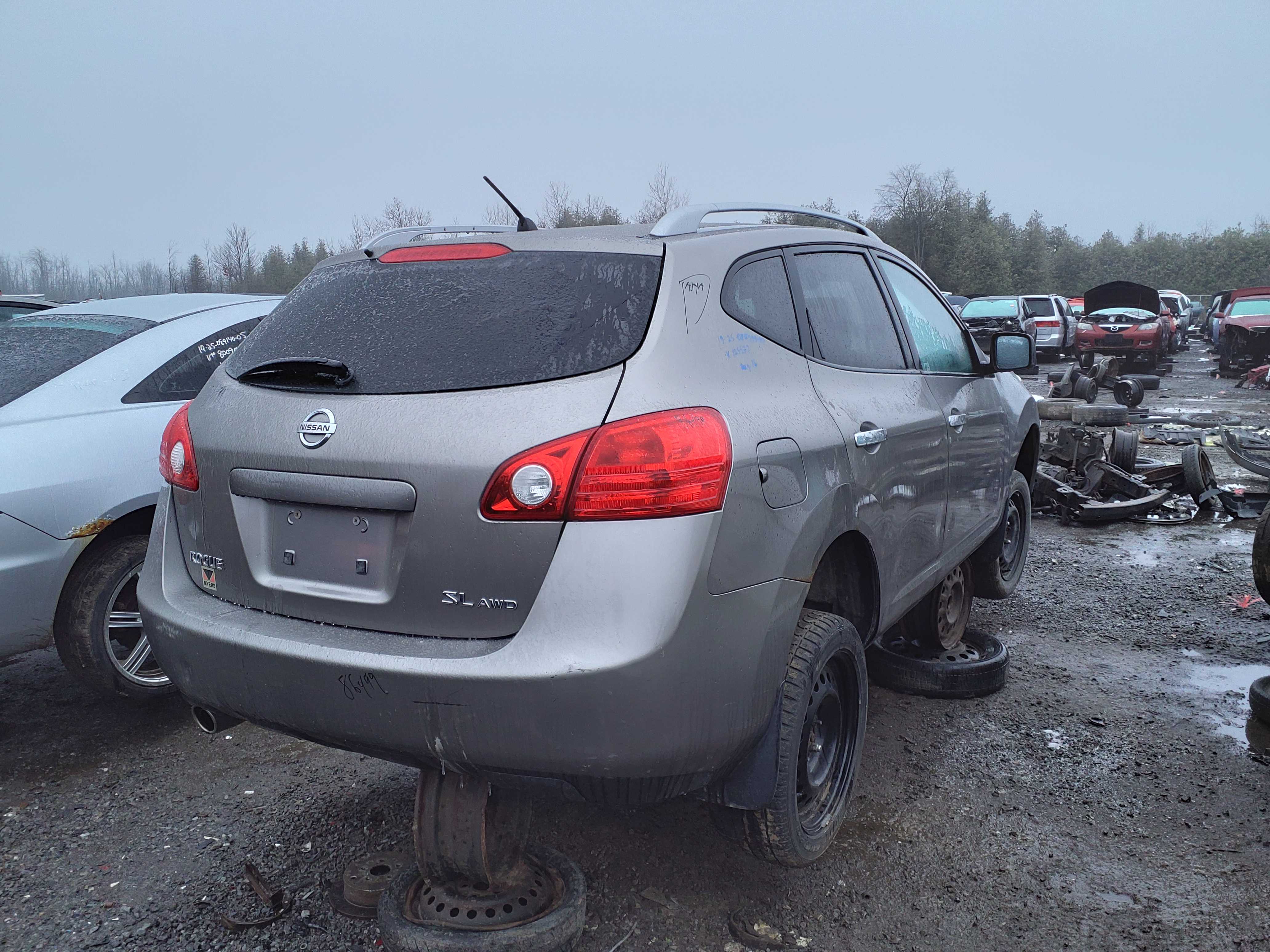 NISSAN ROGUE 2010