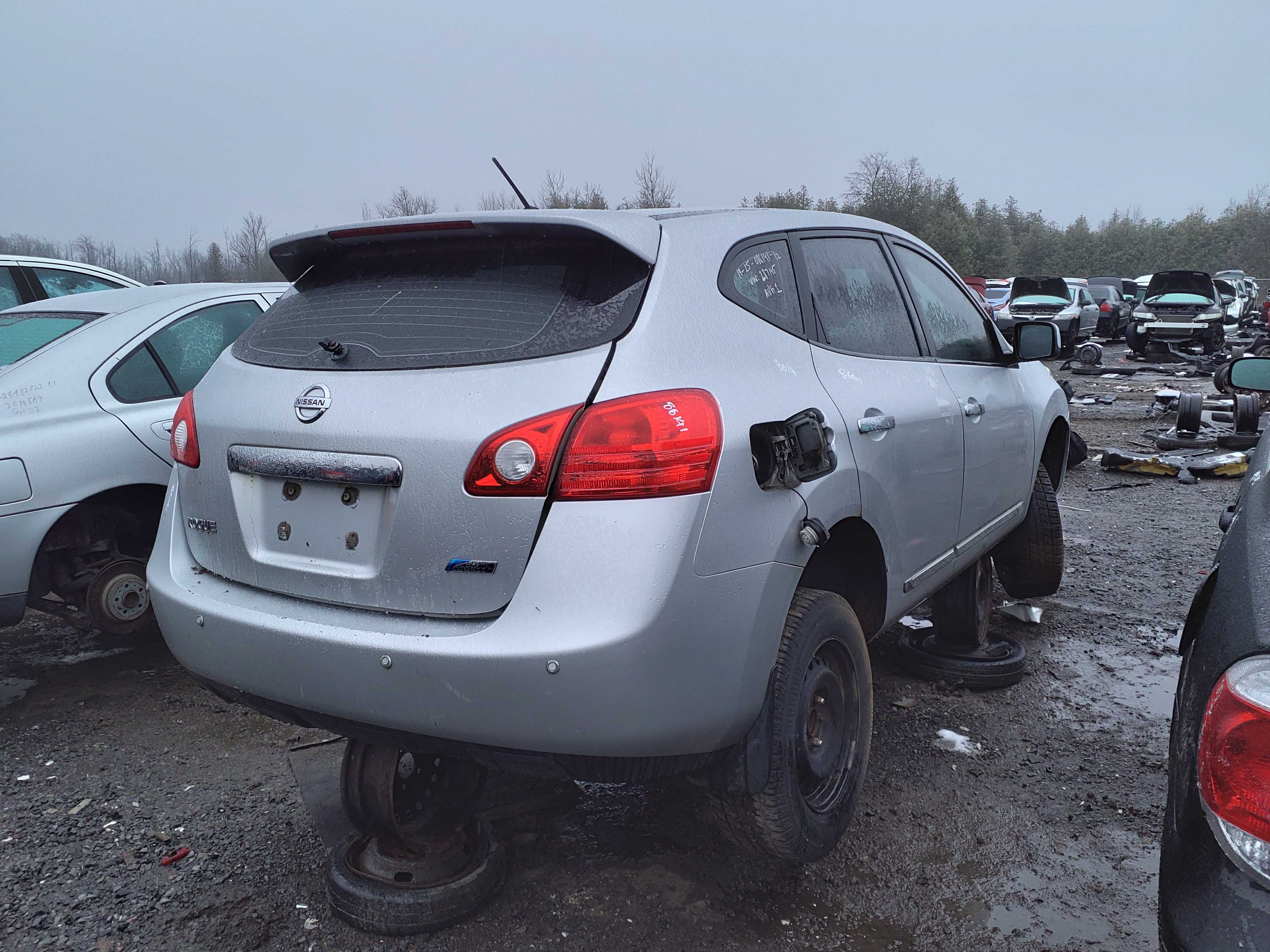 NISSAN ROGUE 2012