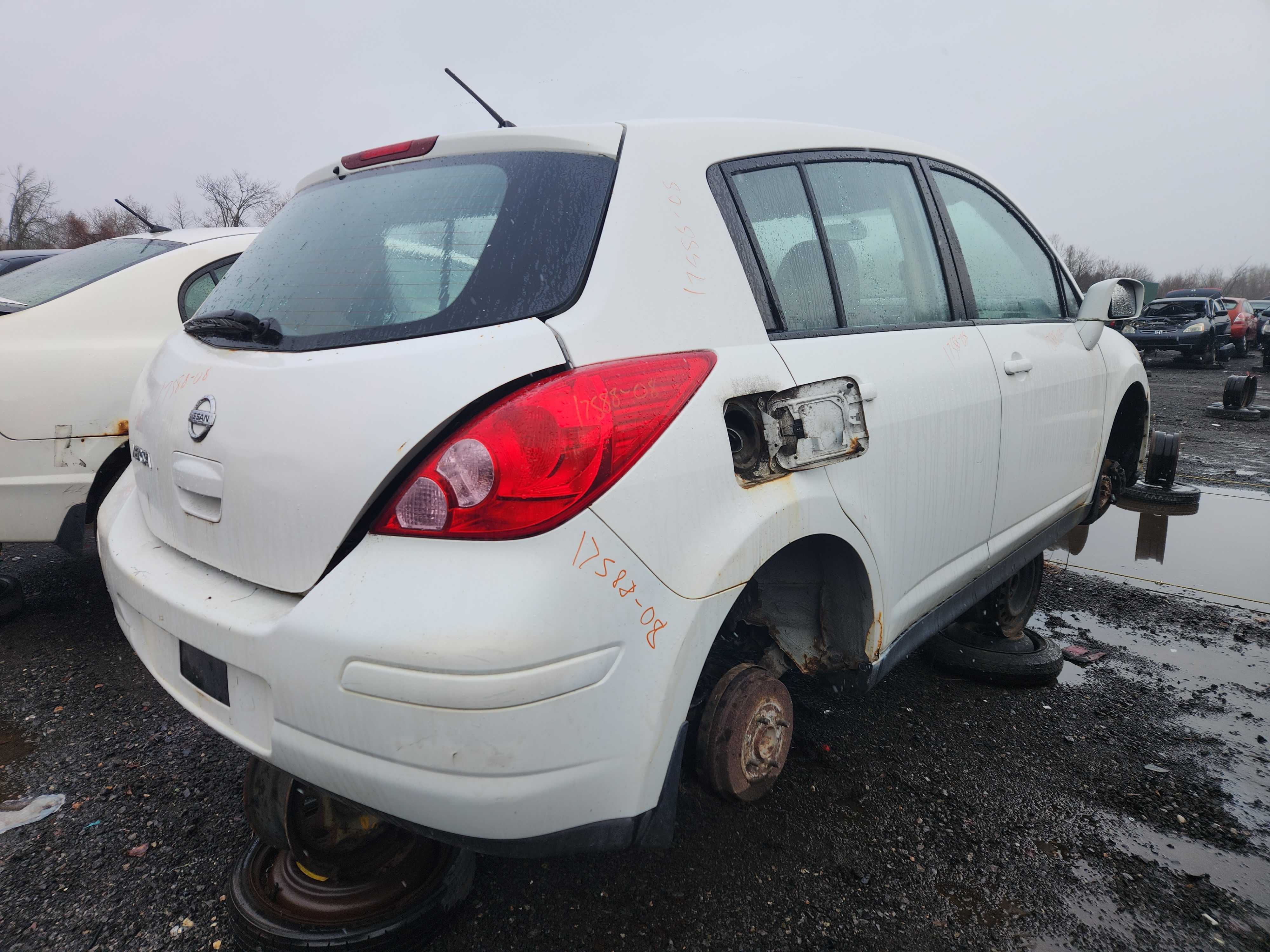 NISSAN VERSA 2008