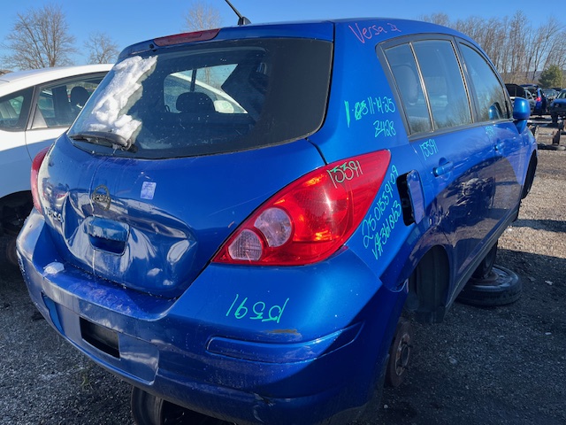 NISSAN VERSA 2009