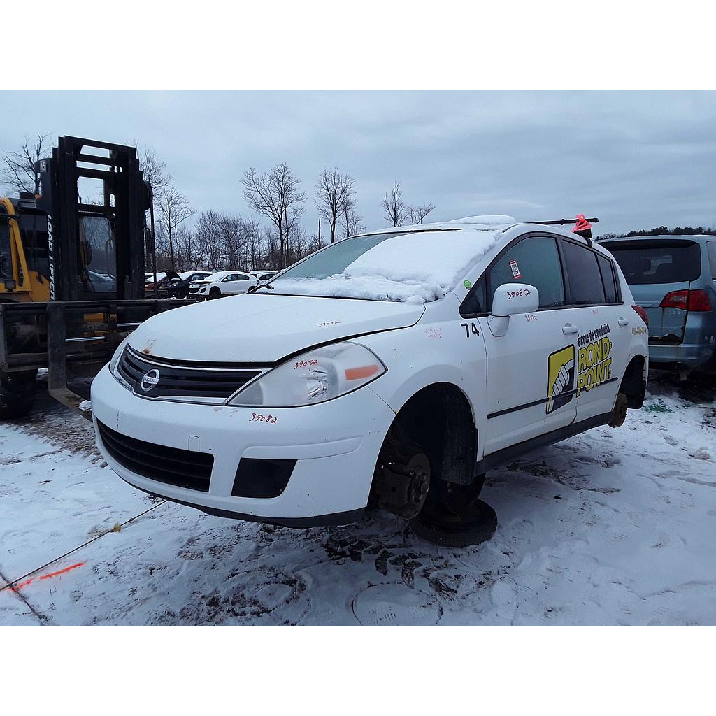 NISSAN VERSA 2010