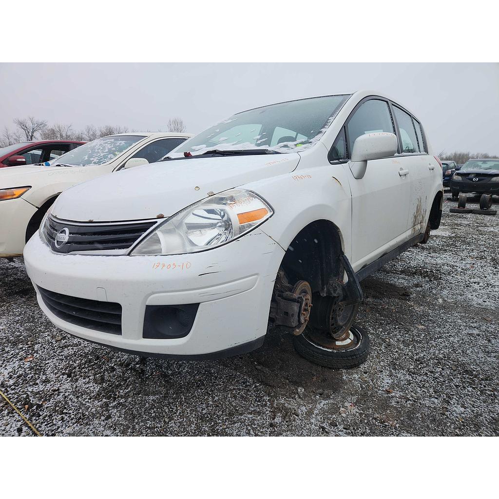 NISSAN VERSA 2010