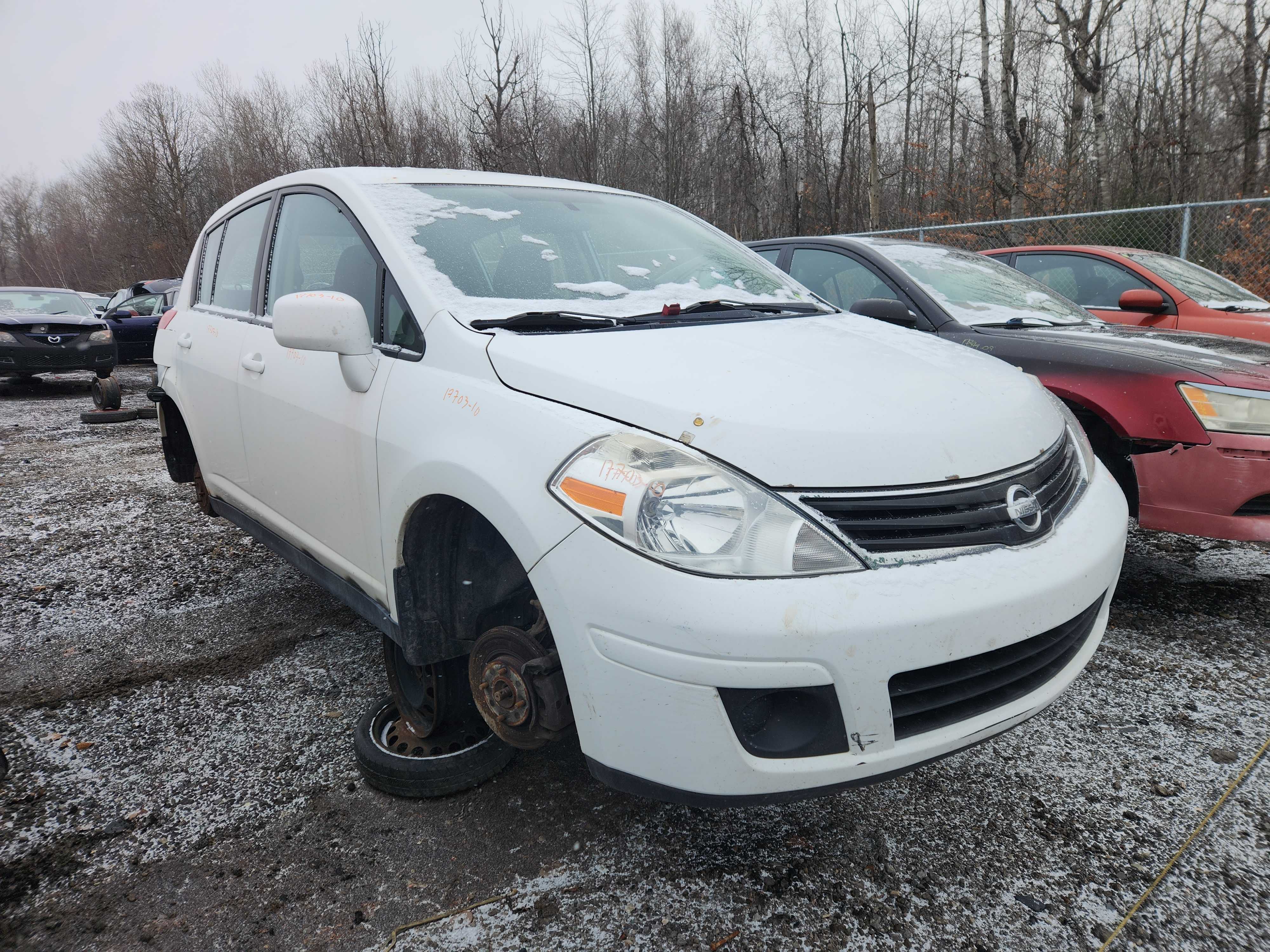 NISSAN VERSA 2010