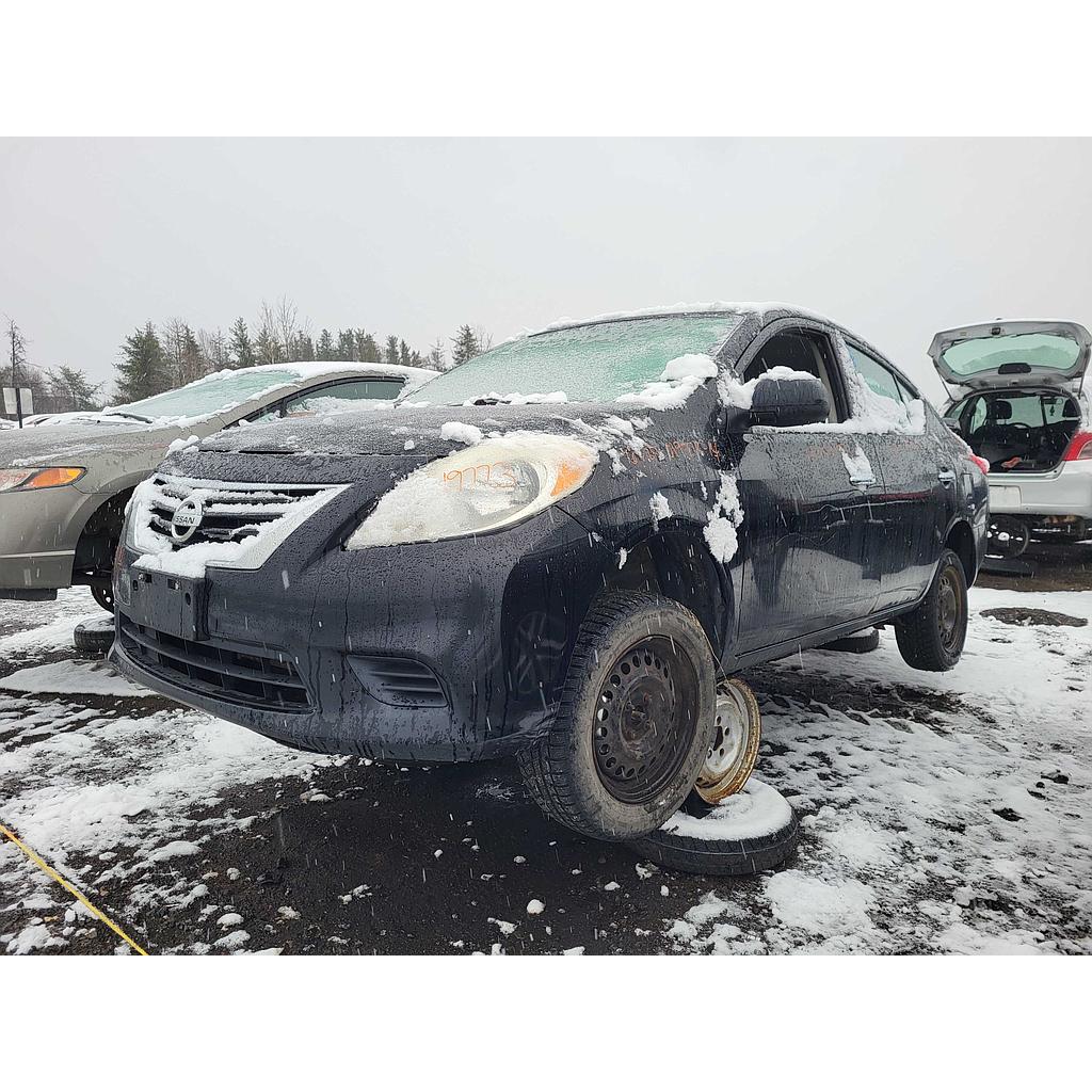 NISSAN VERSA 2014