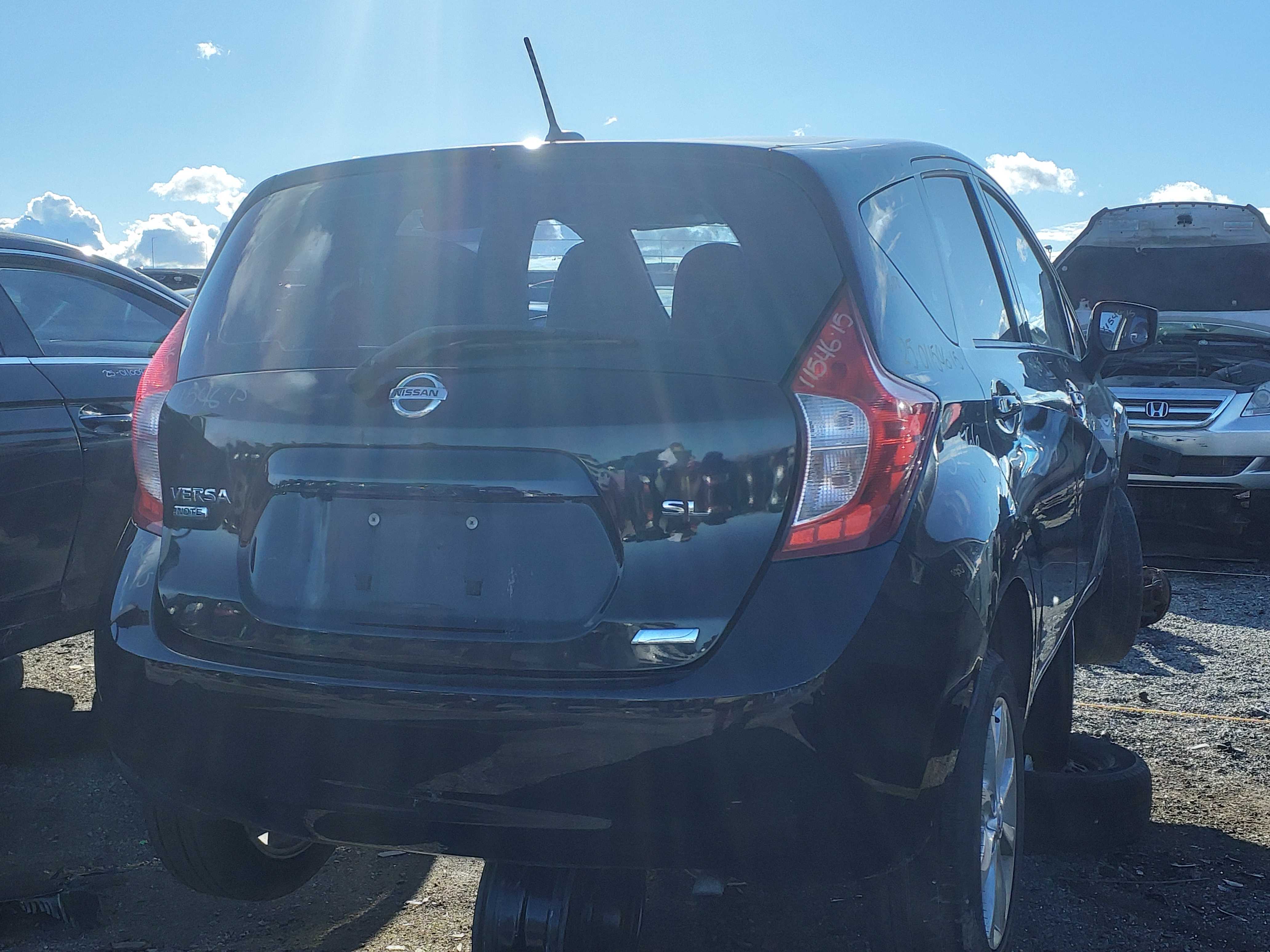 NISSAN VERSA 2015