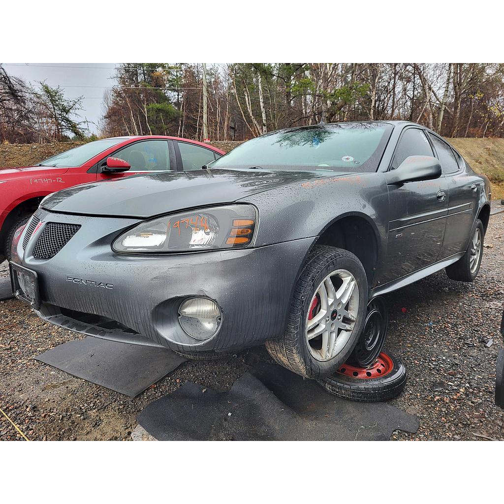 PONTIAC GRAND PRIX 2005
