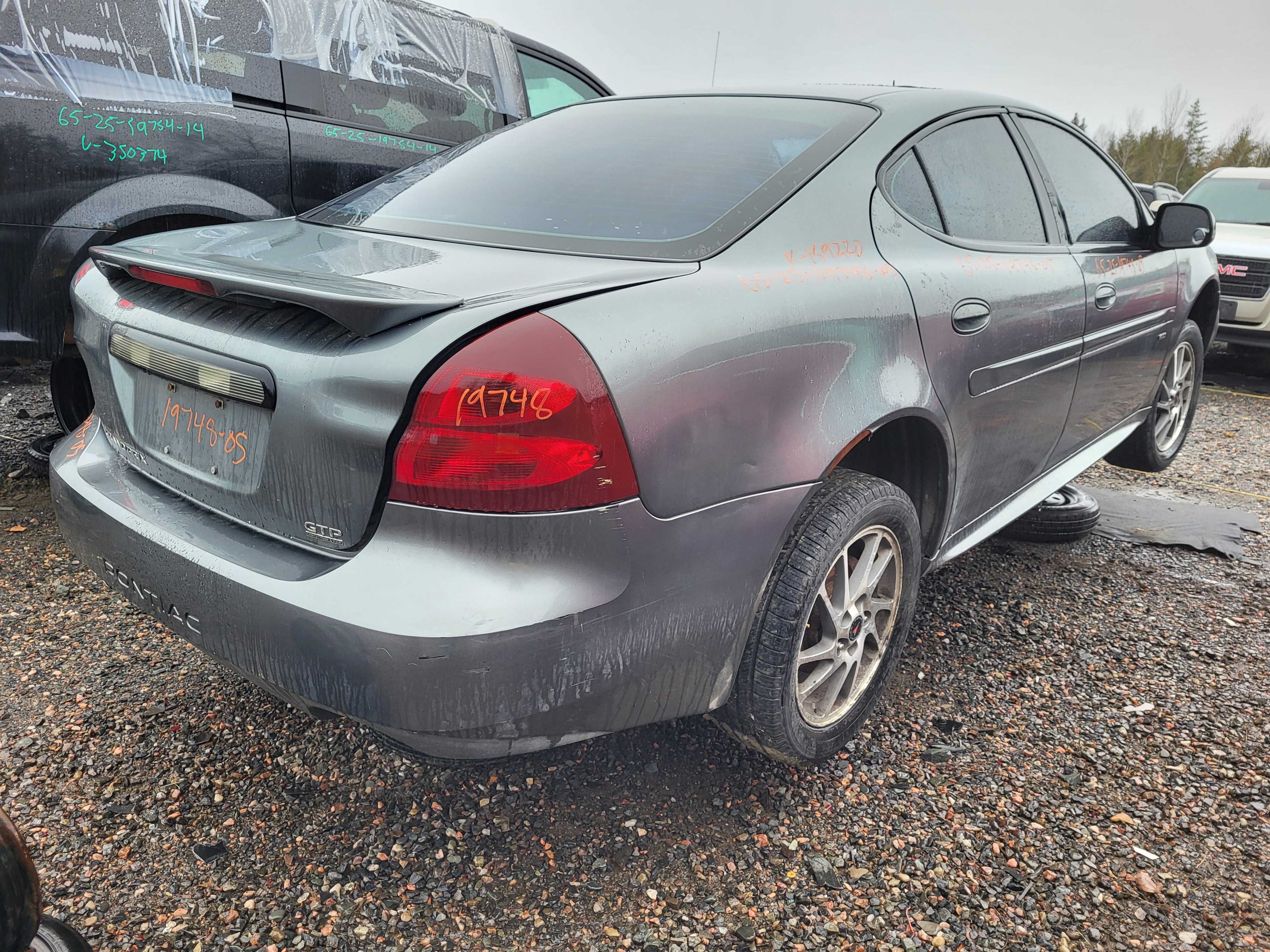 PONTIAC GRAND PRIX 2005