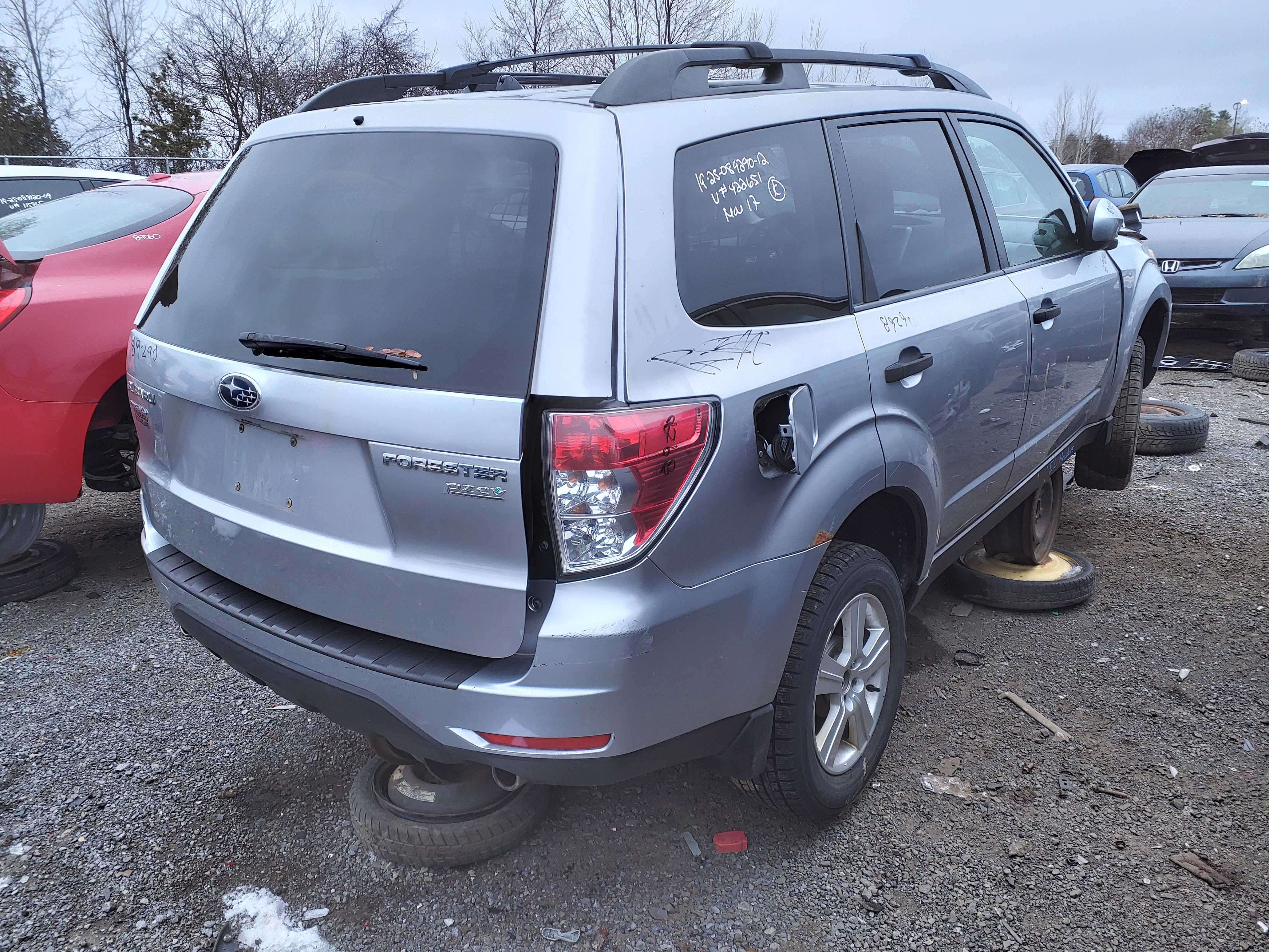 SUBARU FORESTER 2012
