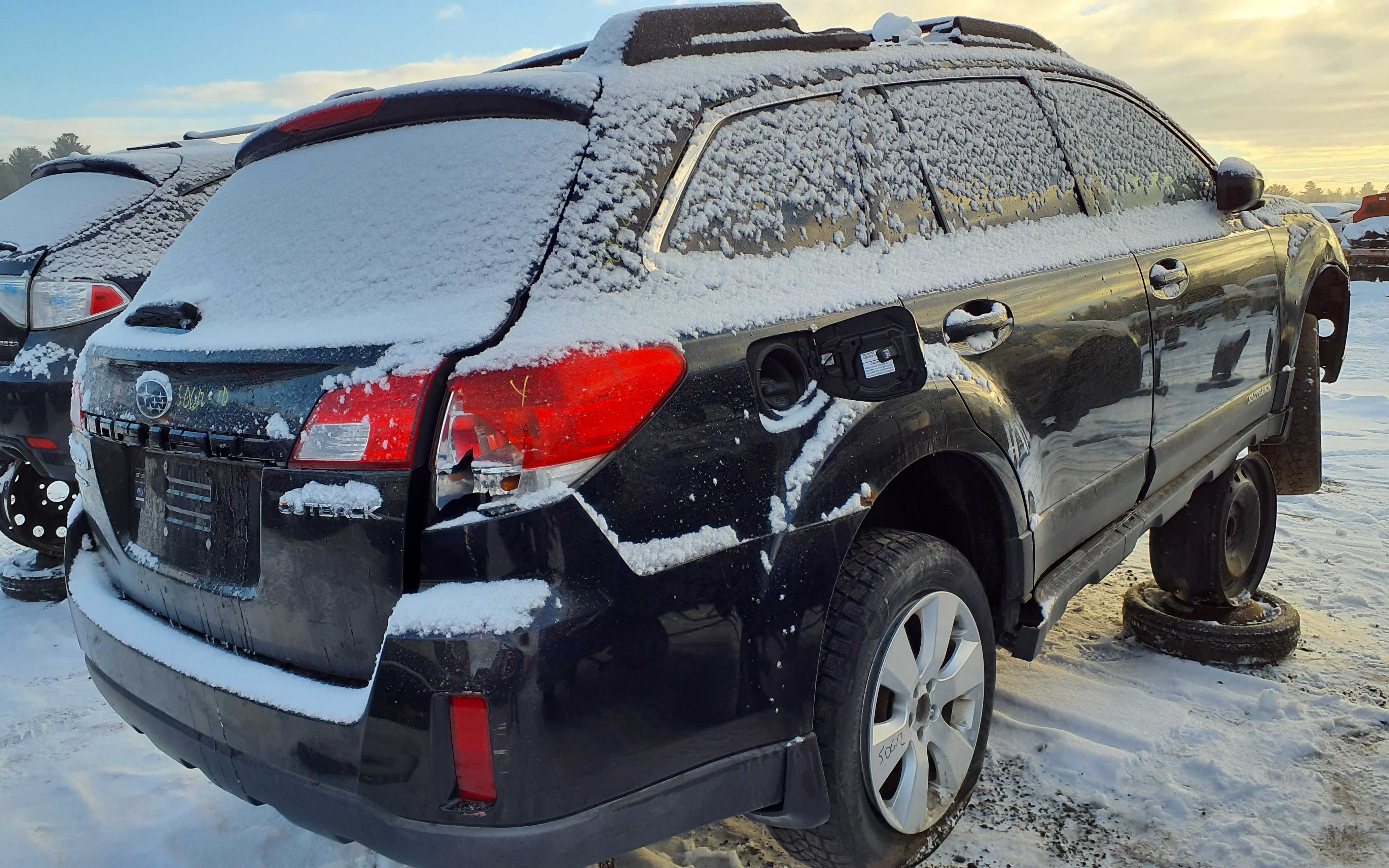 SUBARU OUTBACK 2010