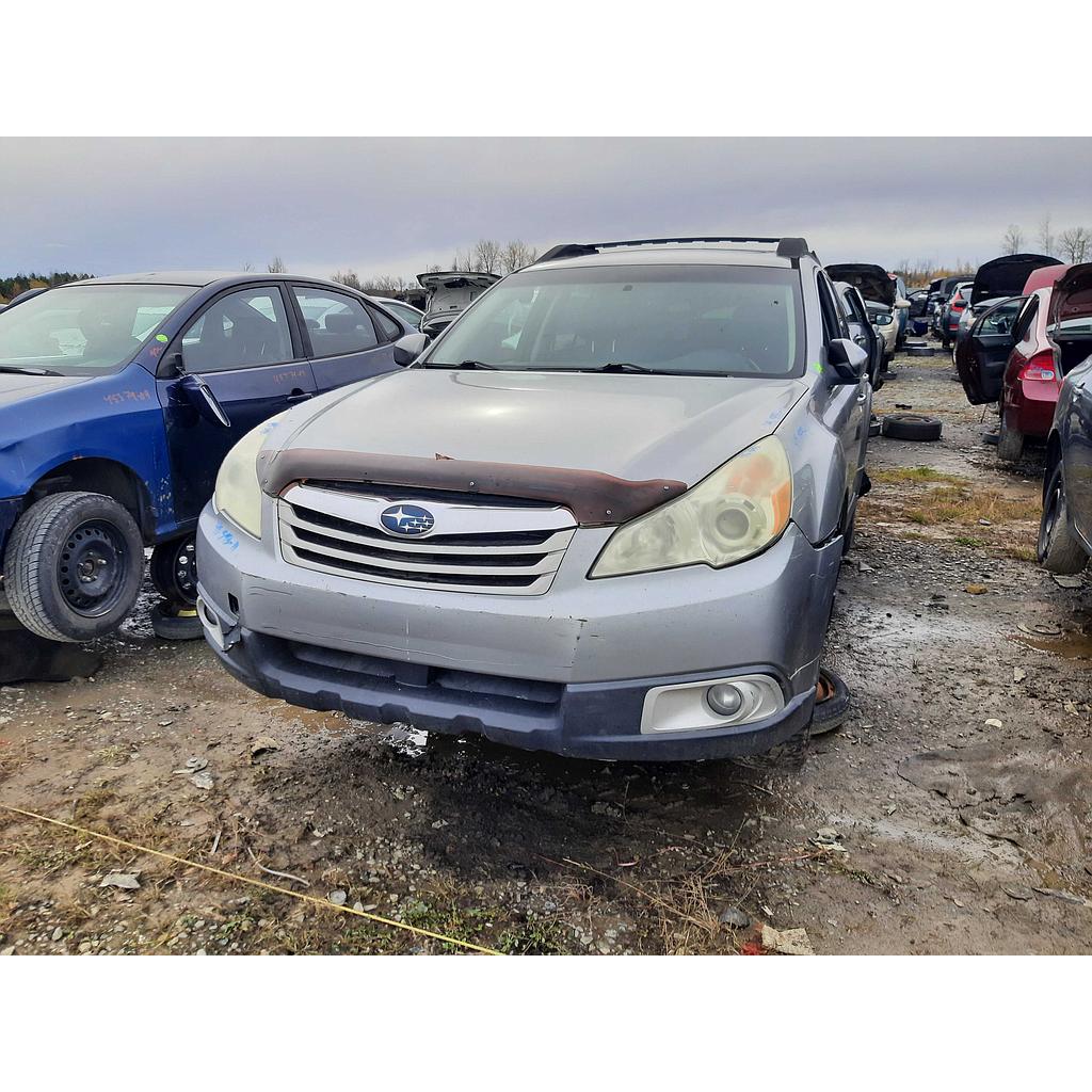 SUBARU OUTBACK 2011