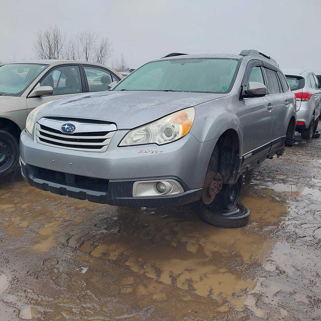 SUBARU OUTBACK 2011