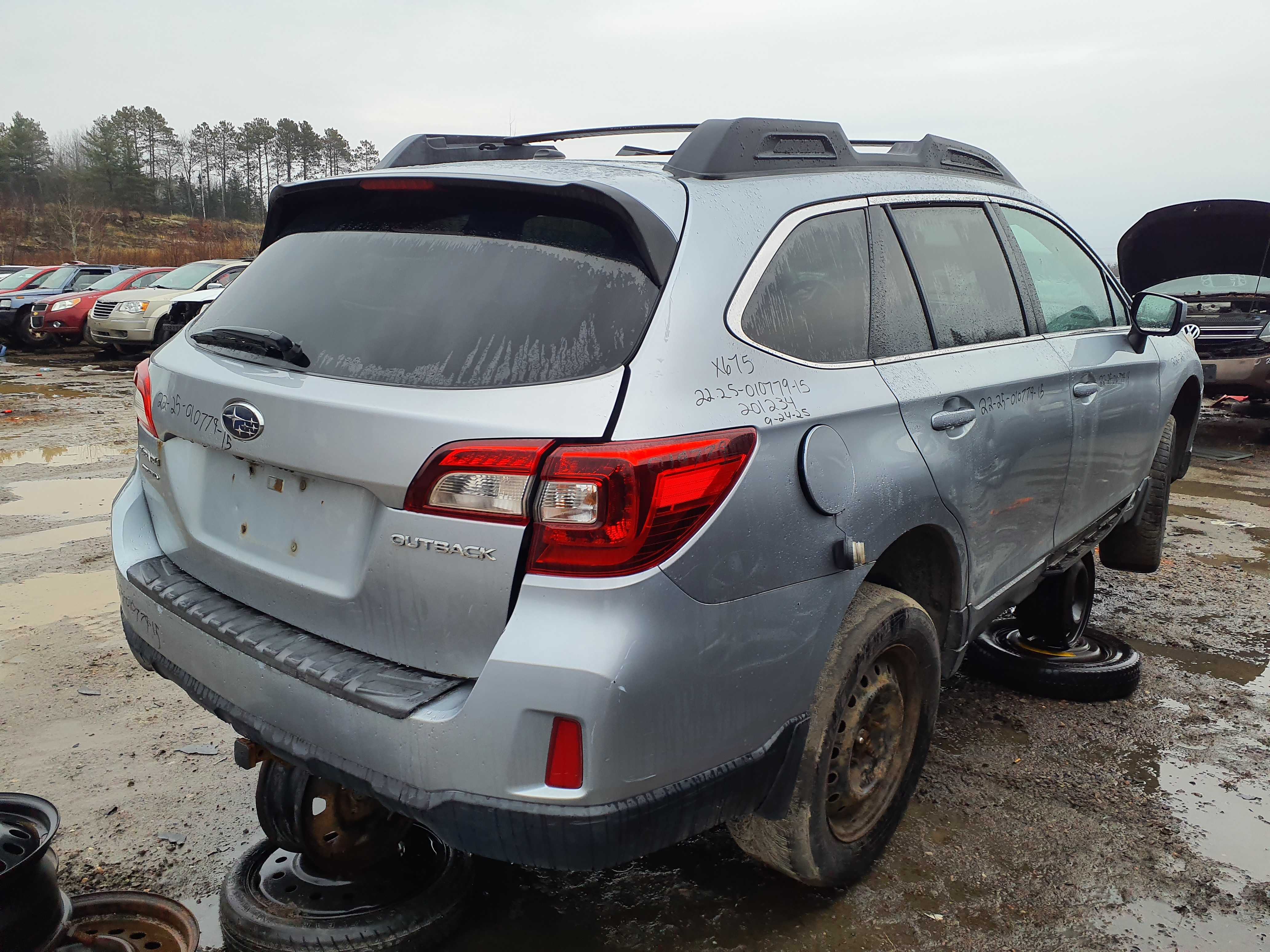 SUBARU OUTBACK 2015