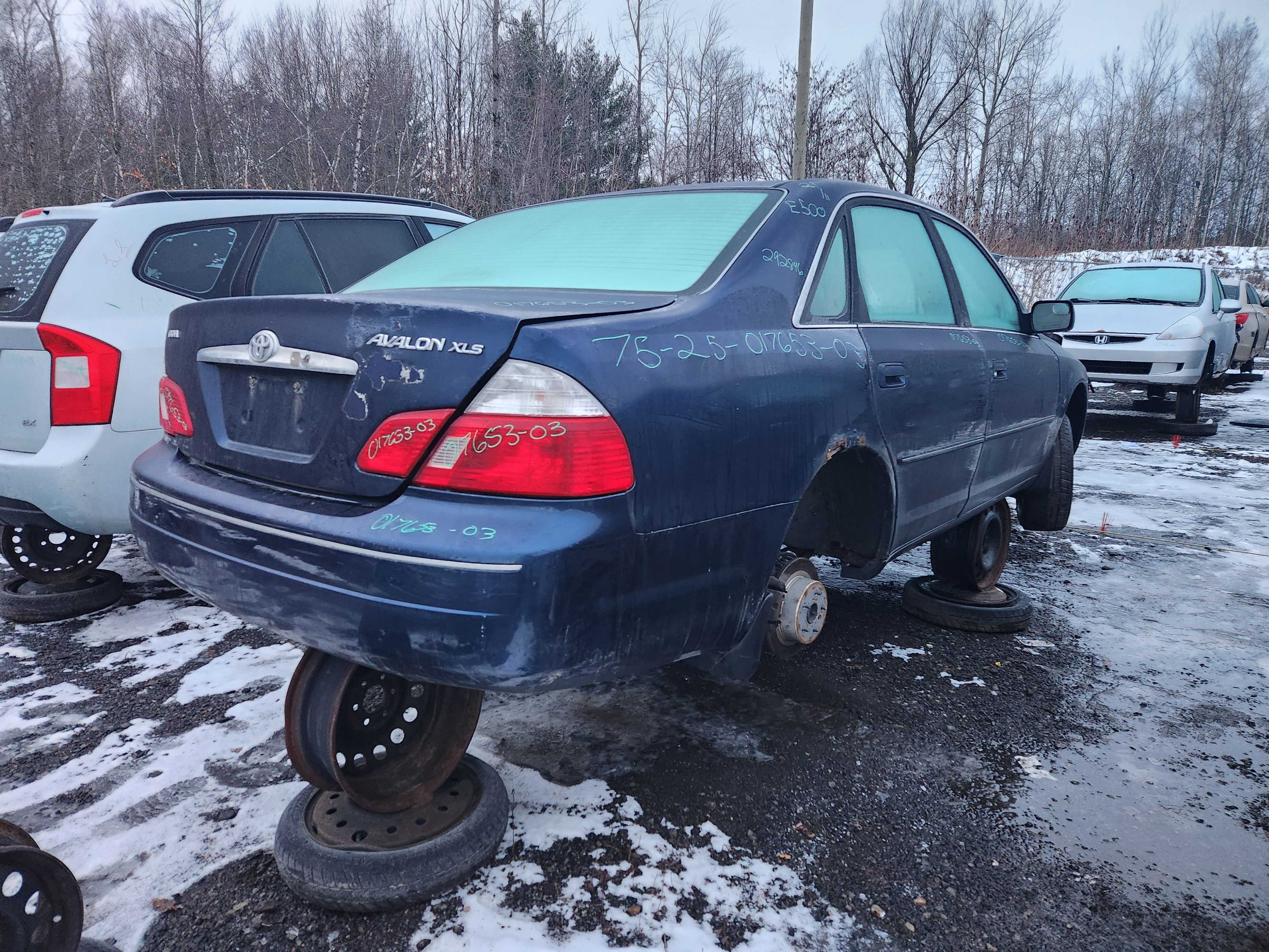 TOYOTA AVALON 2003