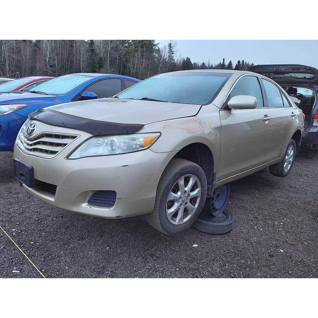 TOYOTA CAMRY 2011