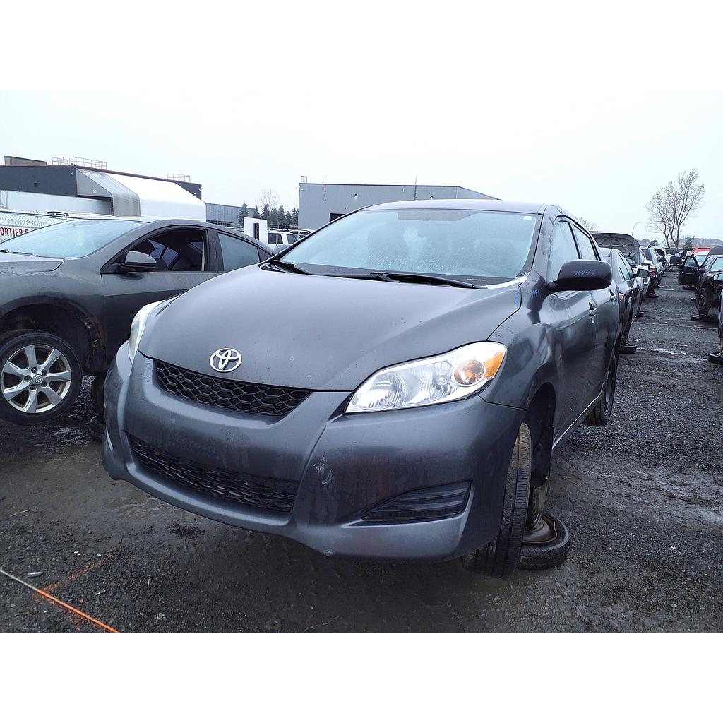 TOYOTA MATRIX 2012