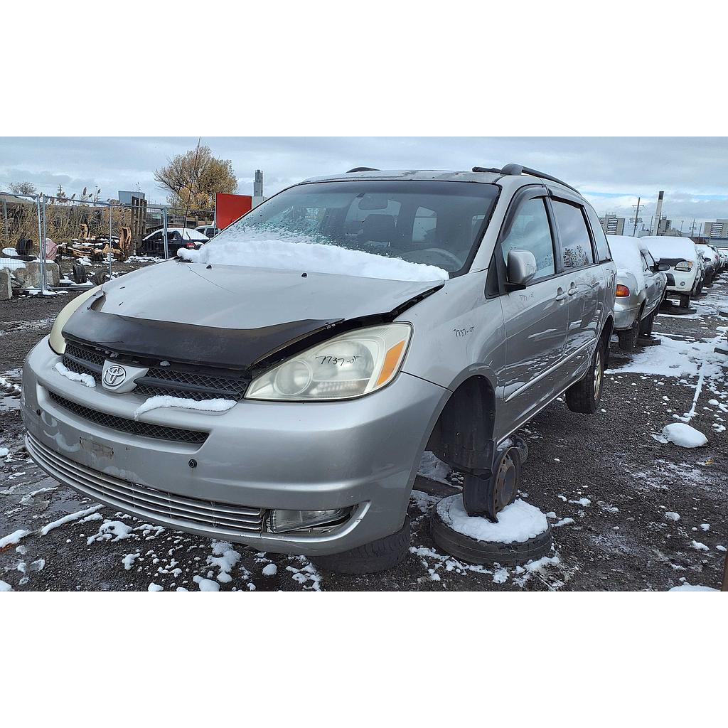TOYOTA SIENNA 2005