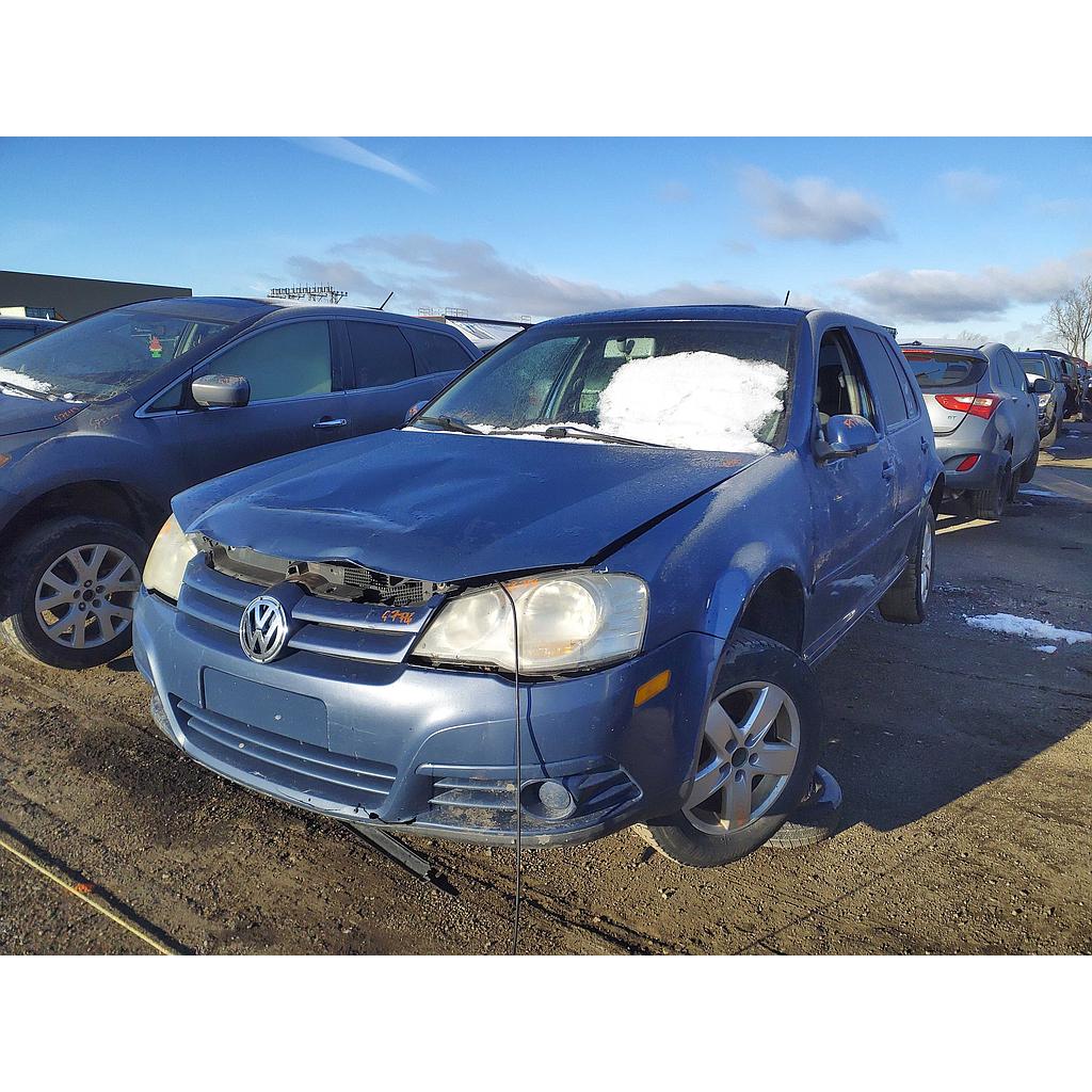 VOLKSWAGEN GOLF 2010