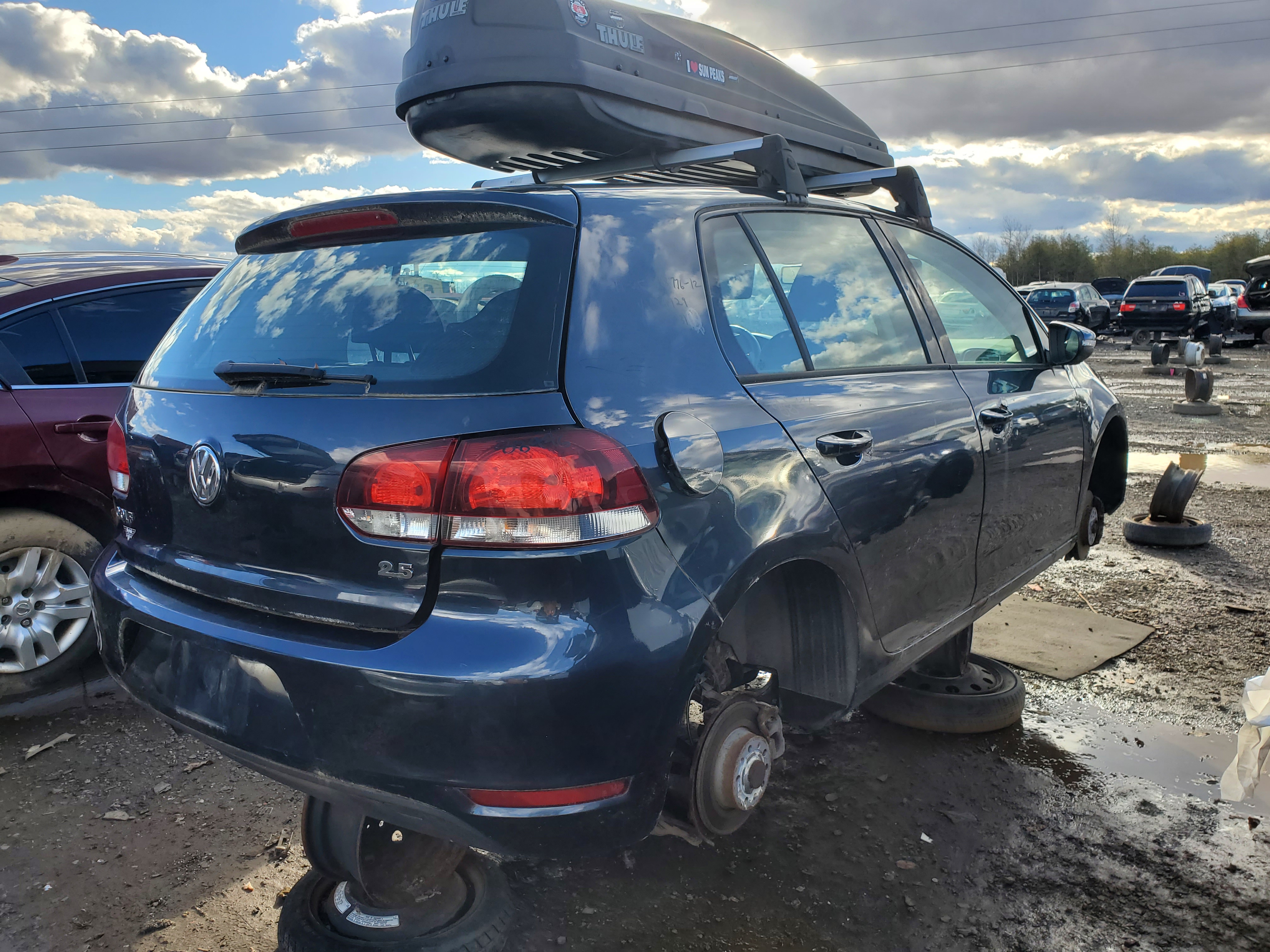 VOLKSWAGEN GOLF 2012