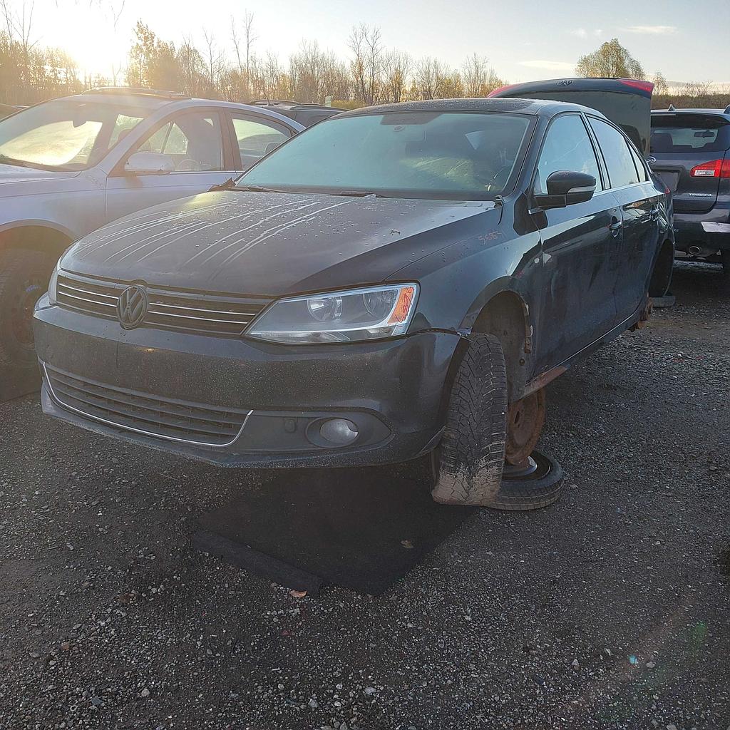 VOLKSWAGEN JETTA 2011