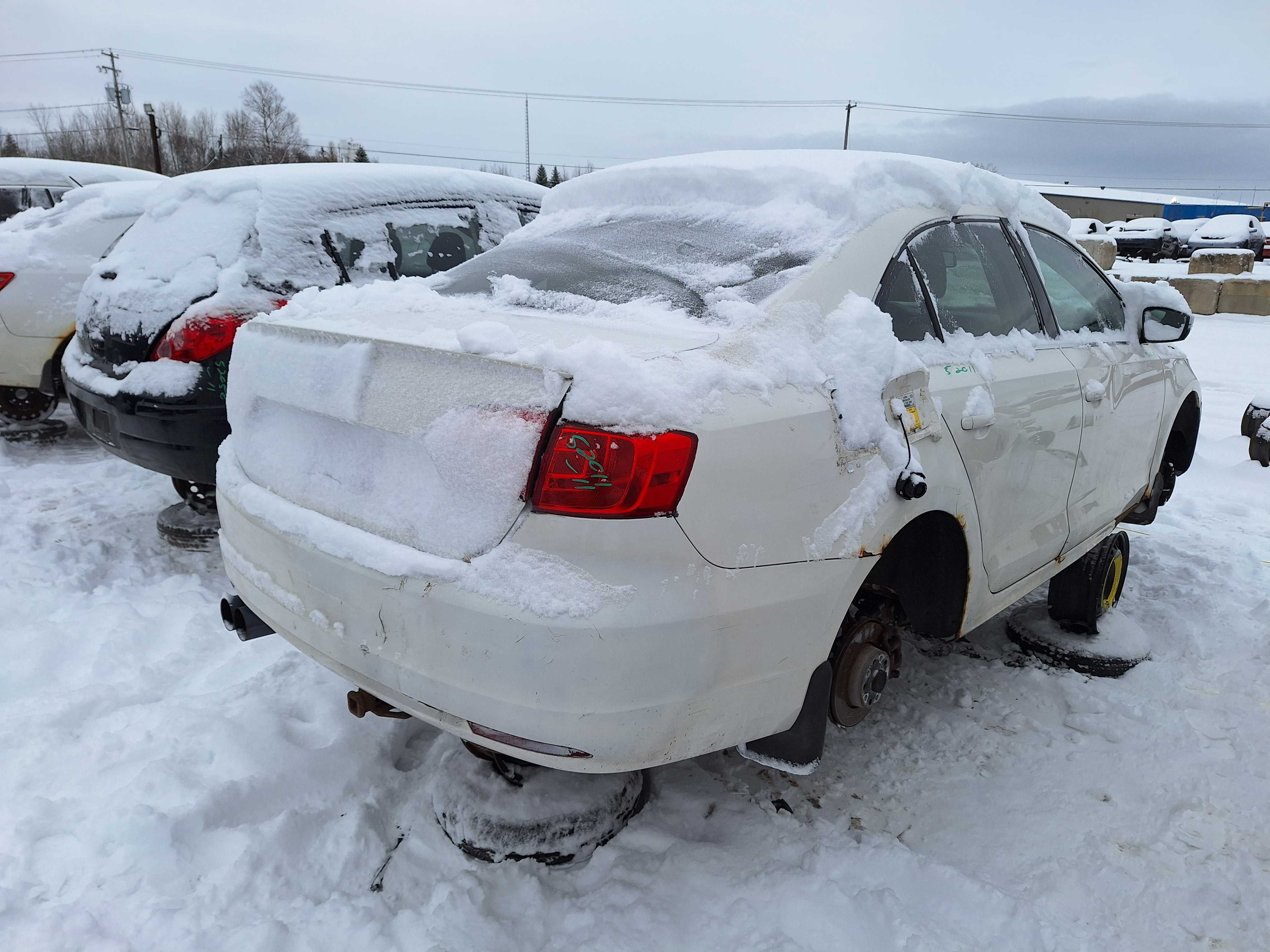 VOLKSWAGEN JETTA 2011